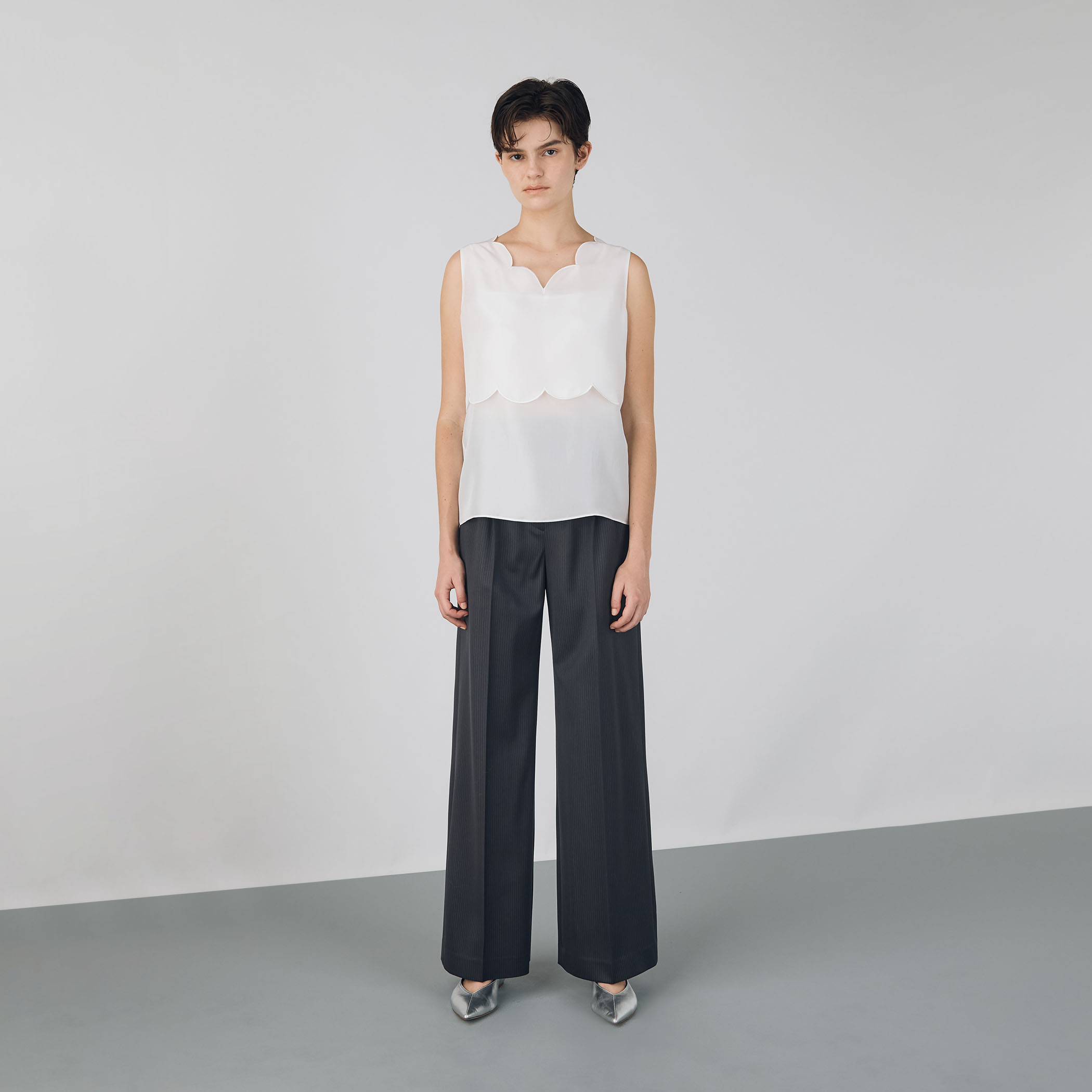 シルクハブタエ スカラップブラウス｜トゥモローランド 公式通販