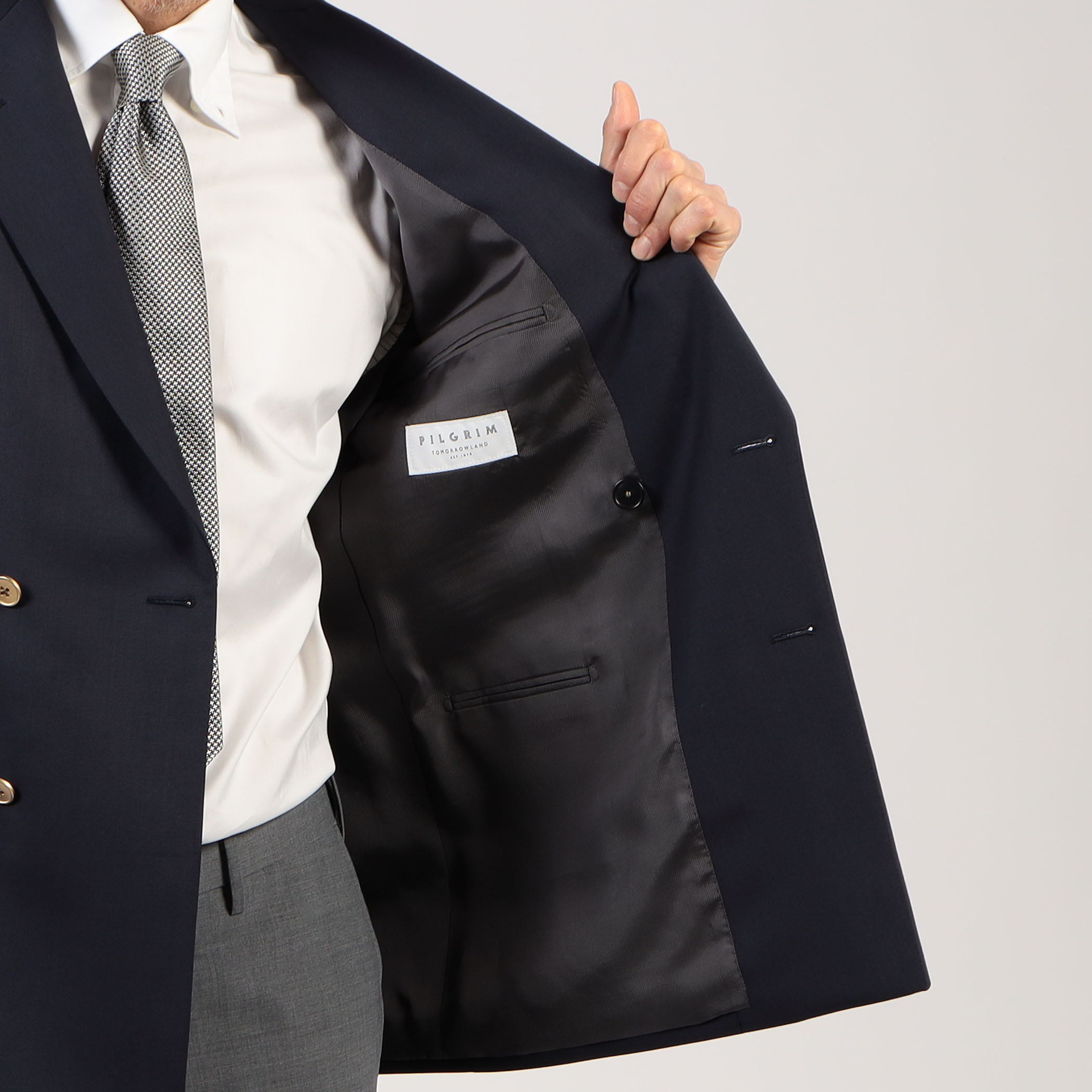 【TOTEME】【VIP】ダブルブレステッド ウール ブレザー TOTEME 朱子織り ダブルブレスト ブレザー | NET-A-PORTER