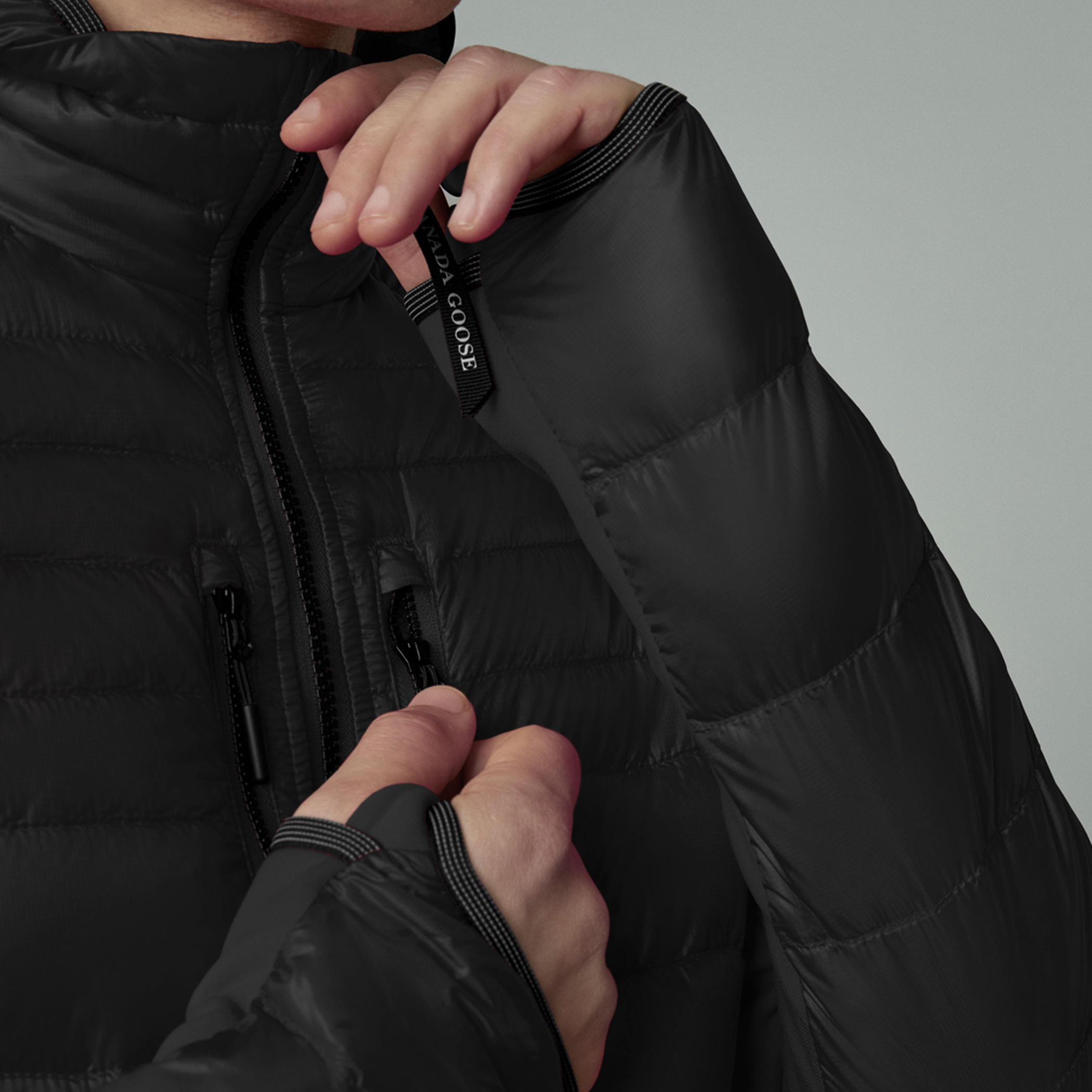 CANADA GOOSE Hybridge Lite Tech Hoody ダウンジャケット
