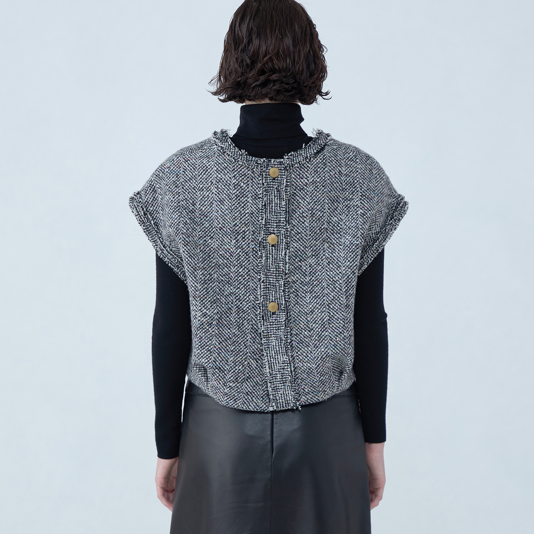 TOMORROWLANDトゥモローランドスパンコールヘリンボーンフロンタブルジレ スパンコールヘリンボーン フロンタブルジレ｜トゥモローランド 公式通販