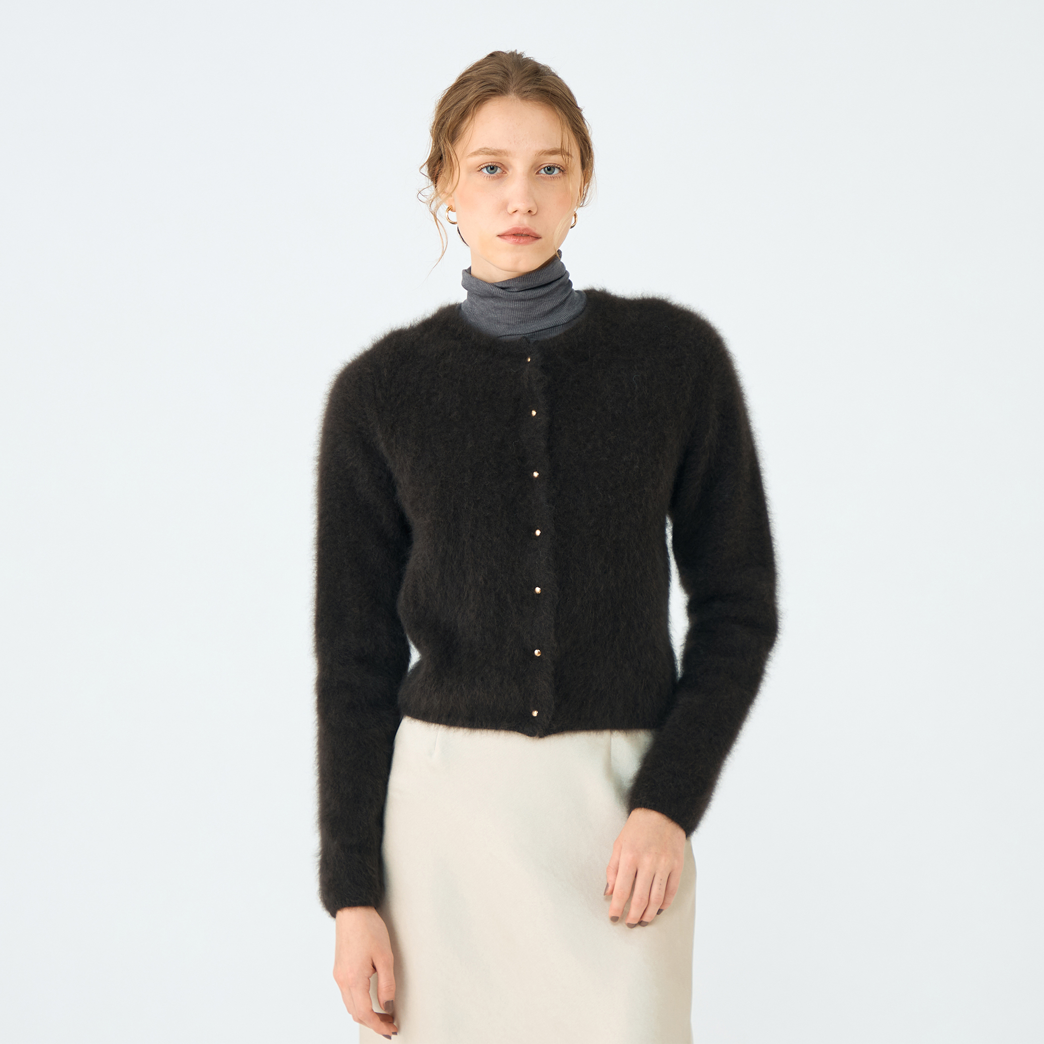 フラッフィーヤーン クルーネックカーディガン｜トゥモローランド 公式通販