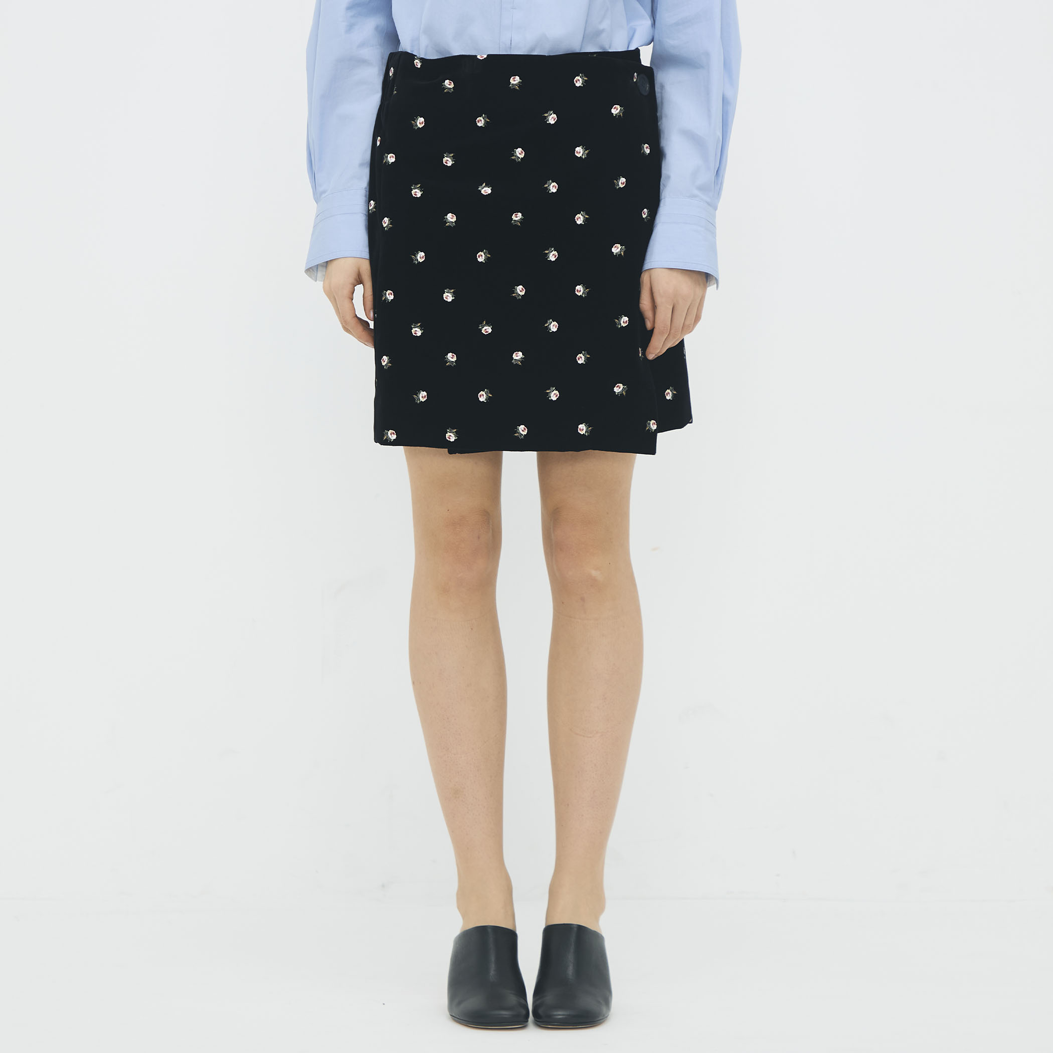 CABaN ベロア PETIT ROSEプリントミニスカート ベロア PETIT ROSEプリントミニスカート｜トゥモローランド 公式通販