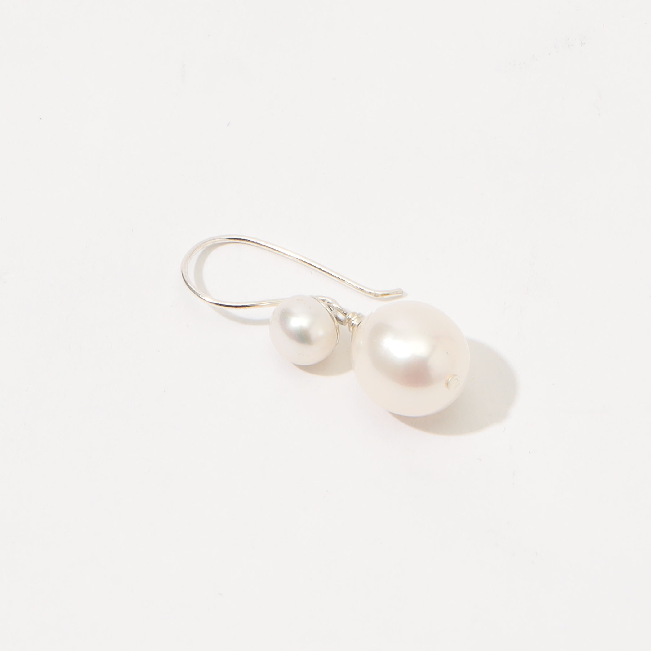 【TATIANA】Double Pearl Earrings_EC1762〜ダブルパールピアス TATIANA】Double Pearl Earrings_EC1762〜ダブルパールピアス