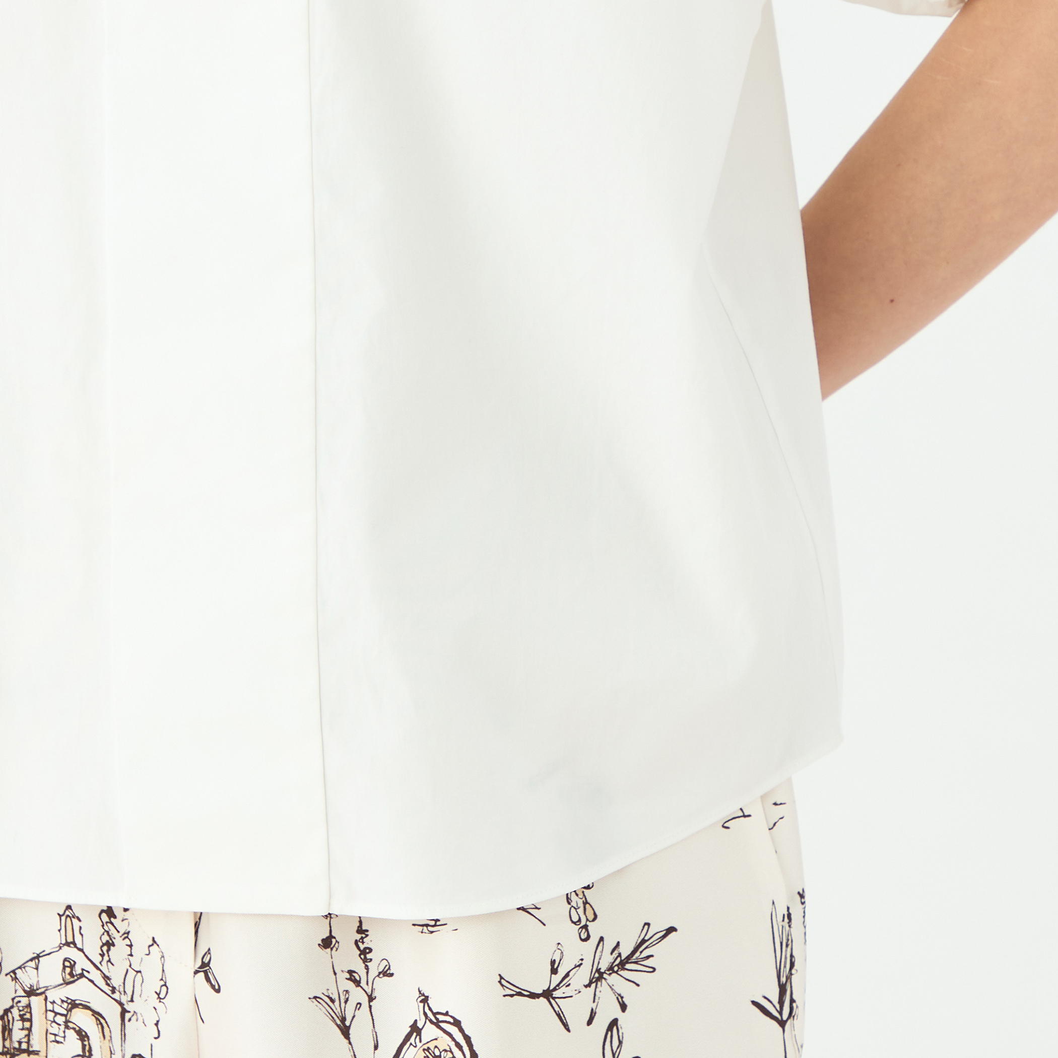 コンパクトブロード タックボリュームブラウス