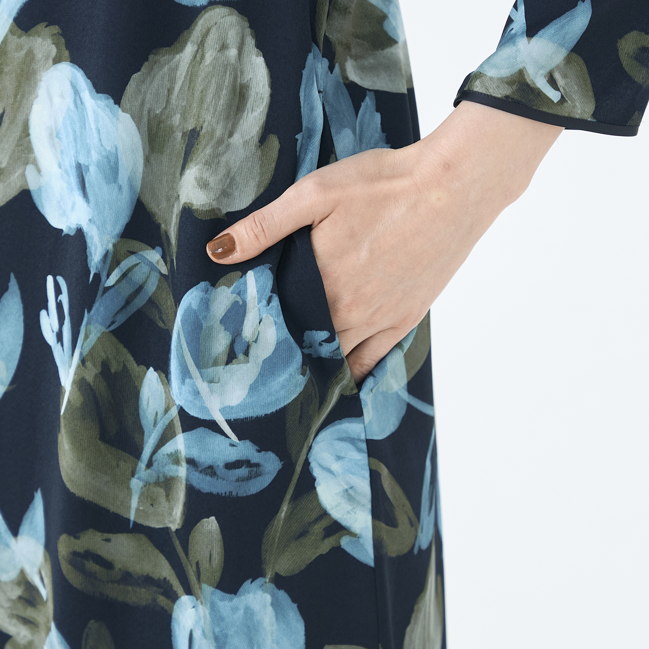 ミラージュフルールプリント バックタックワンピース