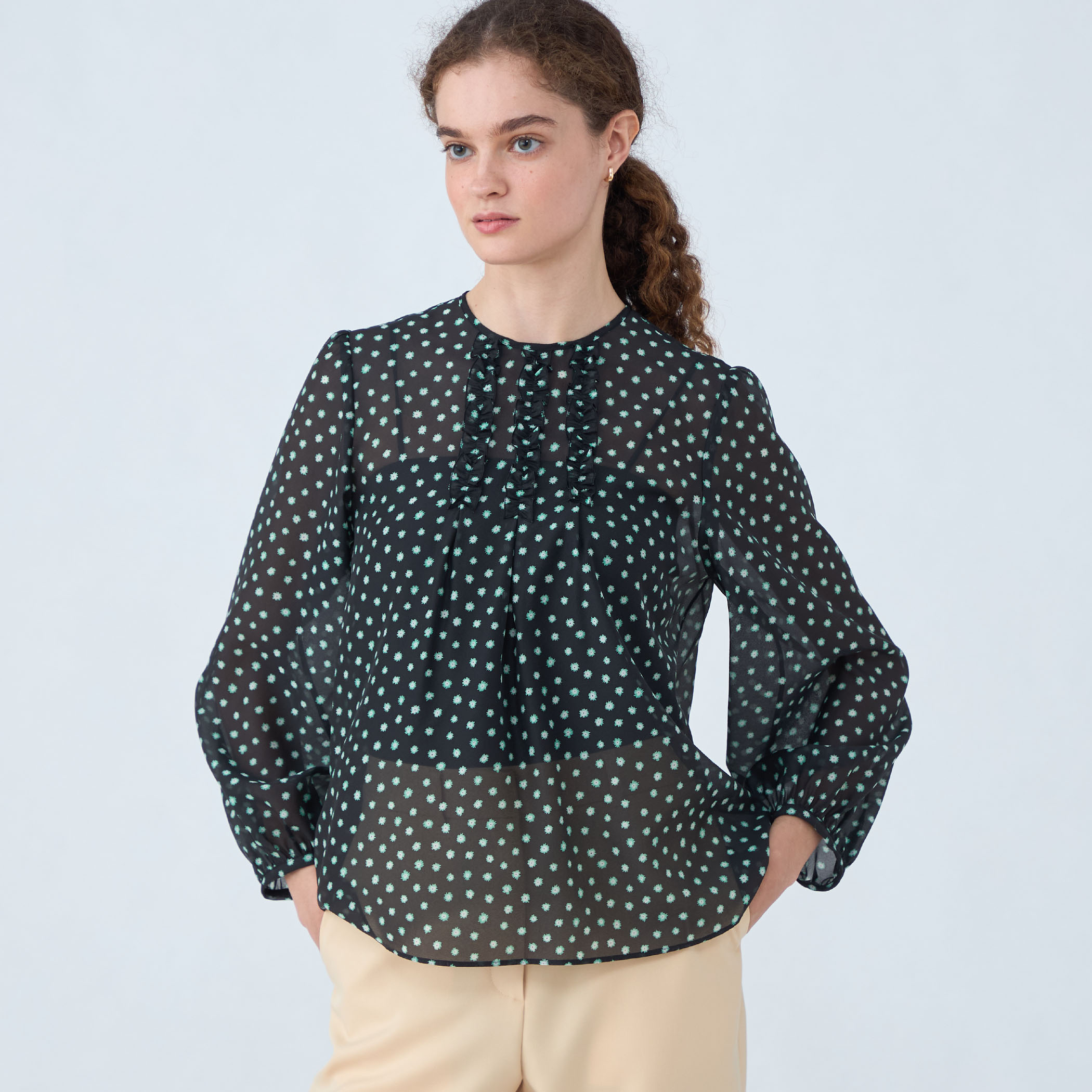 トゥモローランド Ballsey スタックフラワープリント フリルブラウス 楽天市場】【SALE／30%OFF】スタックフラワープリント フリル