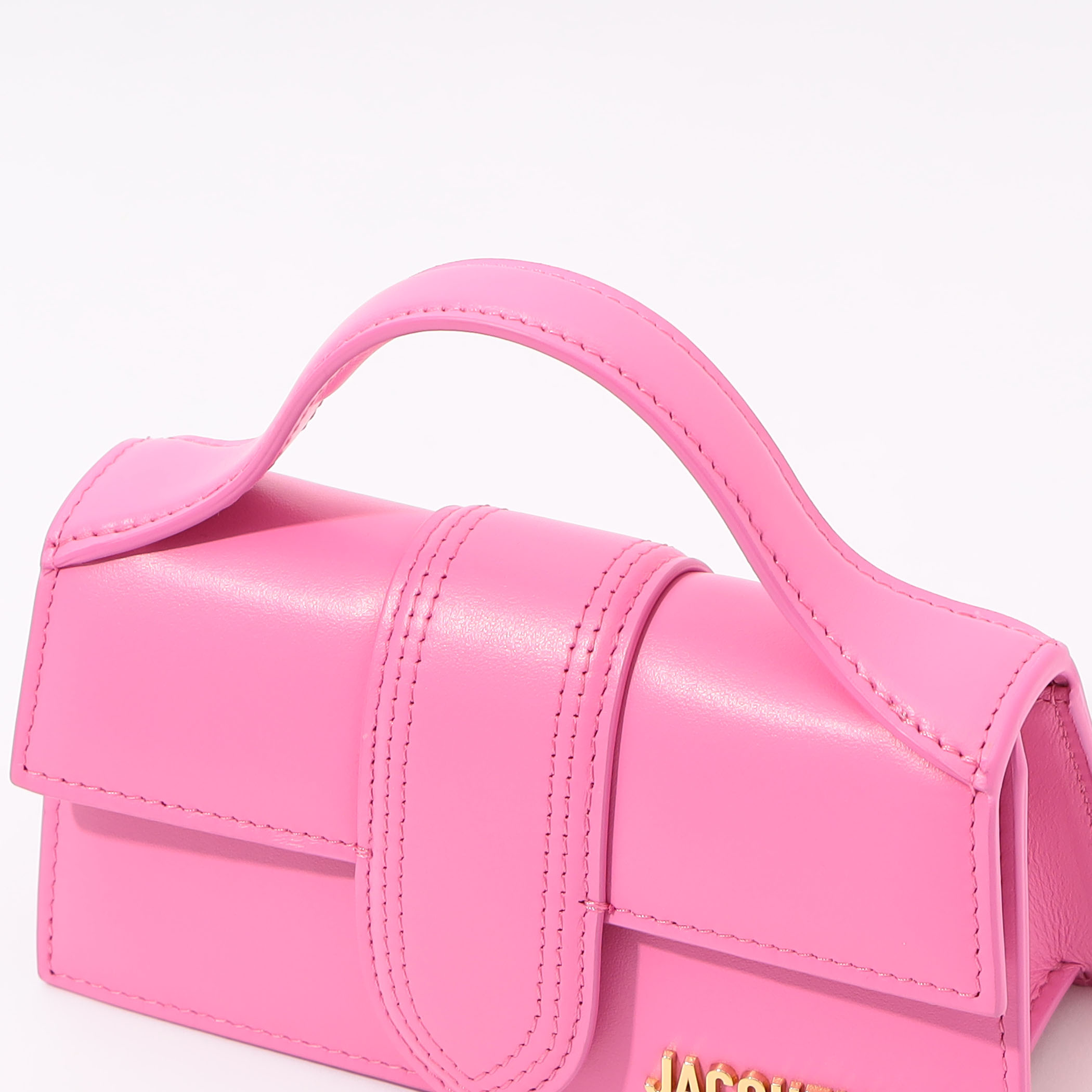 JACQUEMUSジャックムス Le Grand Bambinoラフィア バッグ Jacquemus Le Grand Bambino Patent Leather Crossbody Bag