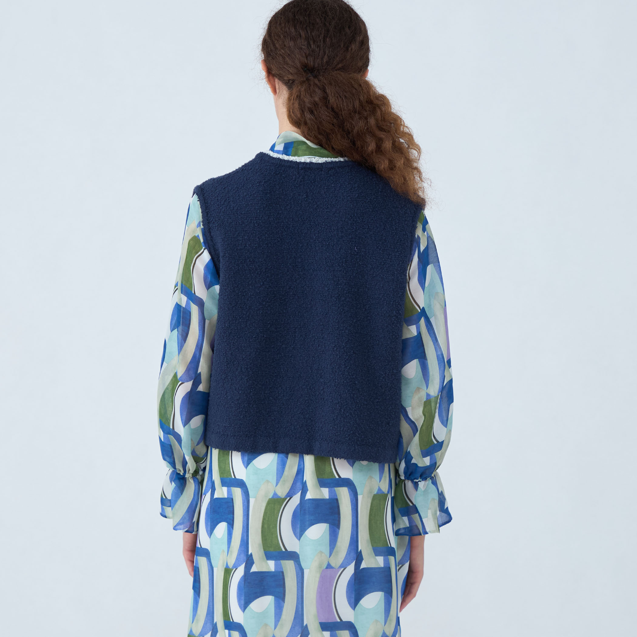 □ビジューブークレー ショートベスト｜トゥモローランド 公式通販