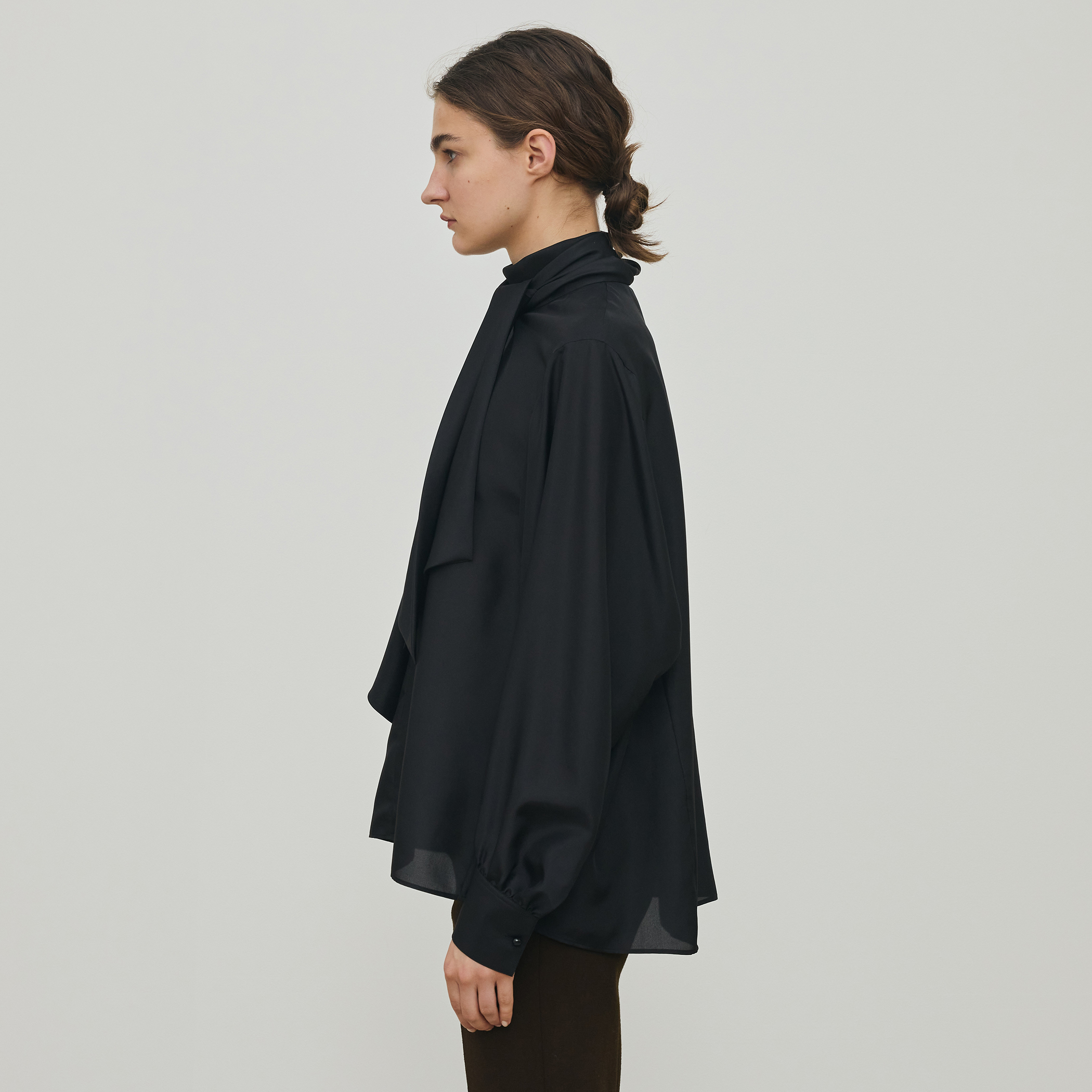 シルクハブタエ ボリュームタイブラウス｜トゥモローランド 公式通販