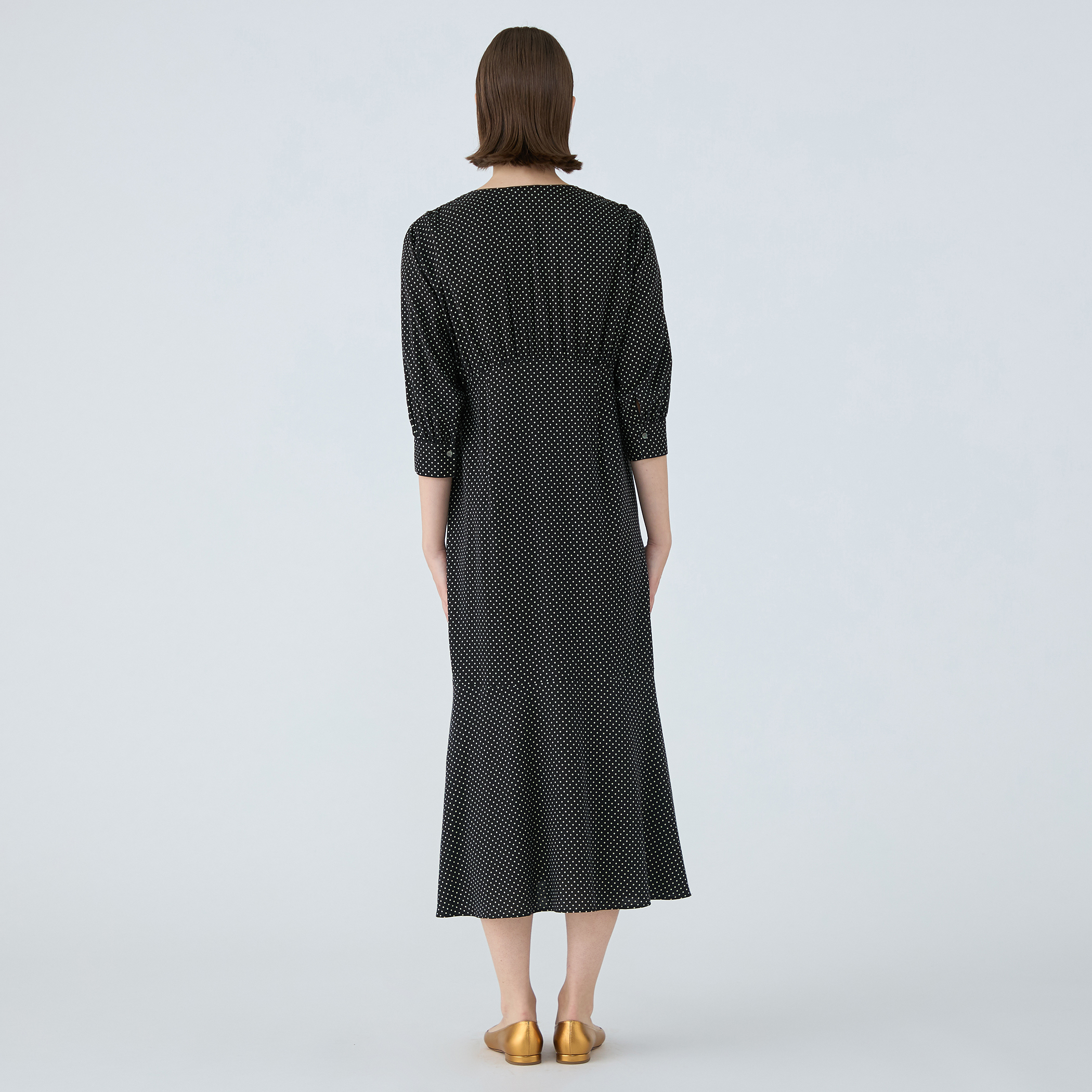 【タイムセール】32P シャーリングネックドットプリントワンピース OUTLET SALE / シャーリングネックドットプリントワンピース