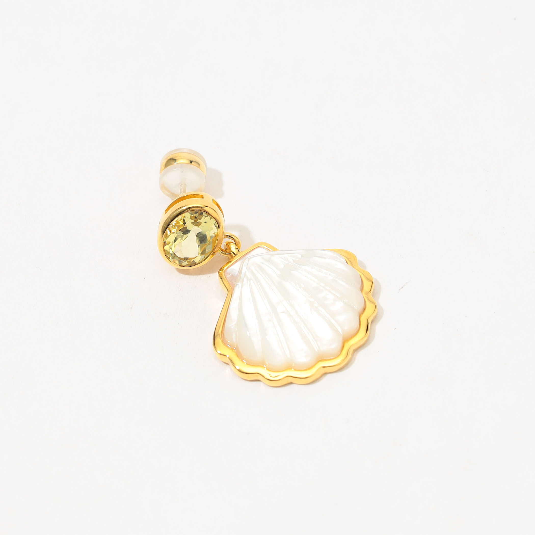 ピアス　No.5350 Lizzie Fortunato LUNA SHELL ピアス｜トゥモローランド 公式サイト
