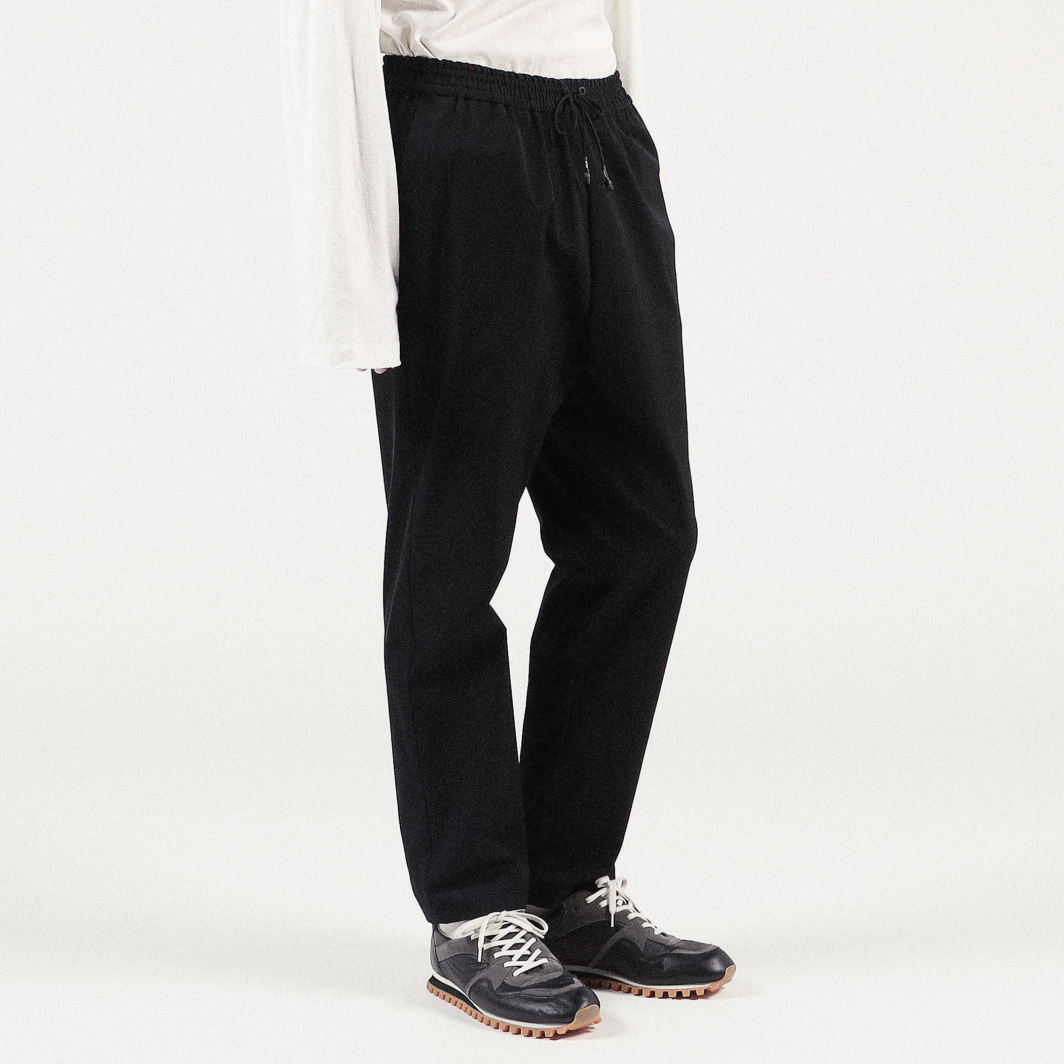 HYKE TASLAN TAPERED PANTS｜トゥモローランド 公式通販