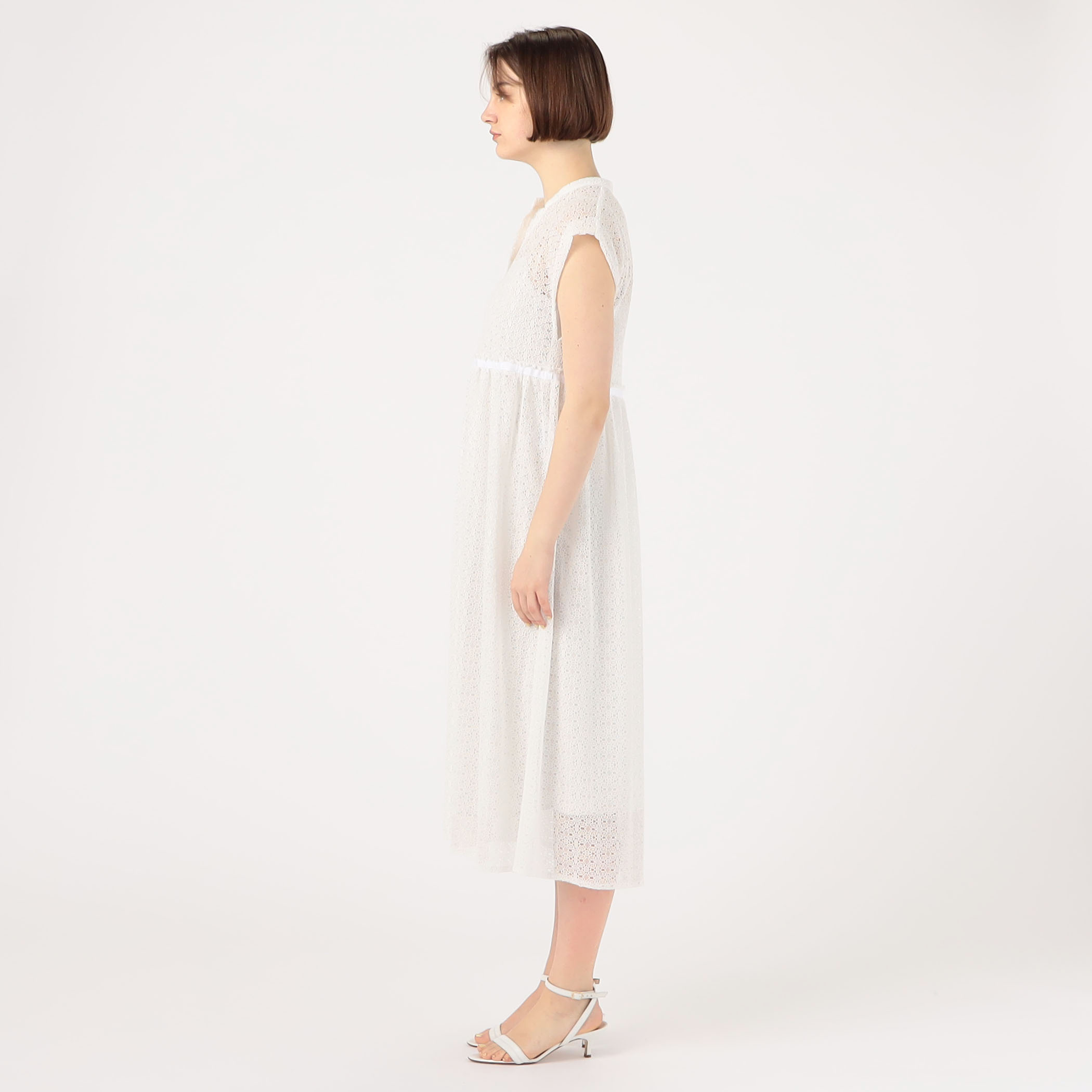 【美品】Ballseyコラベルレース スキッパーカラーワンピース ブラック コラベルレース スキッパーカラーワンピース｜トゥモローランド 公式サイト
