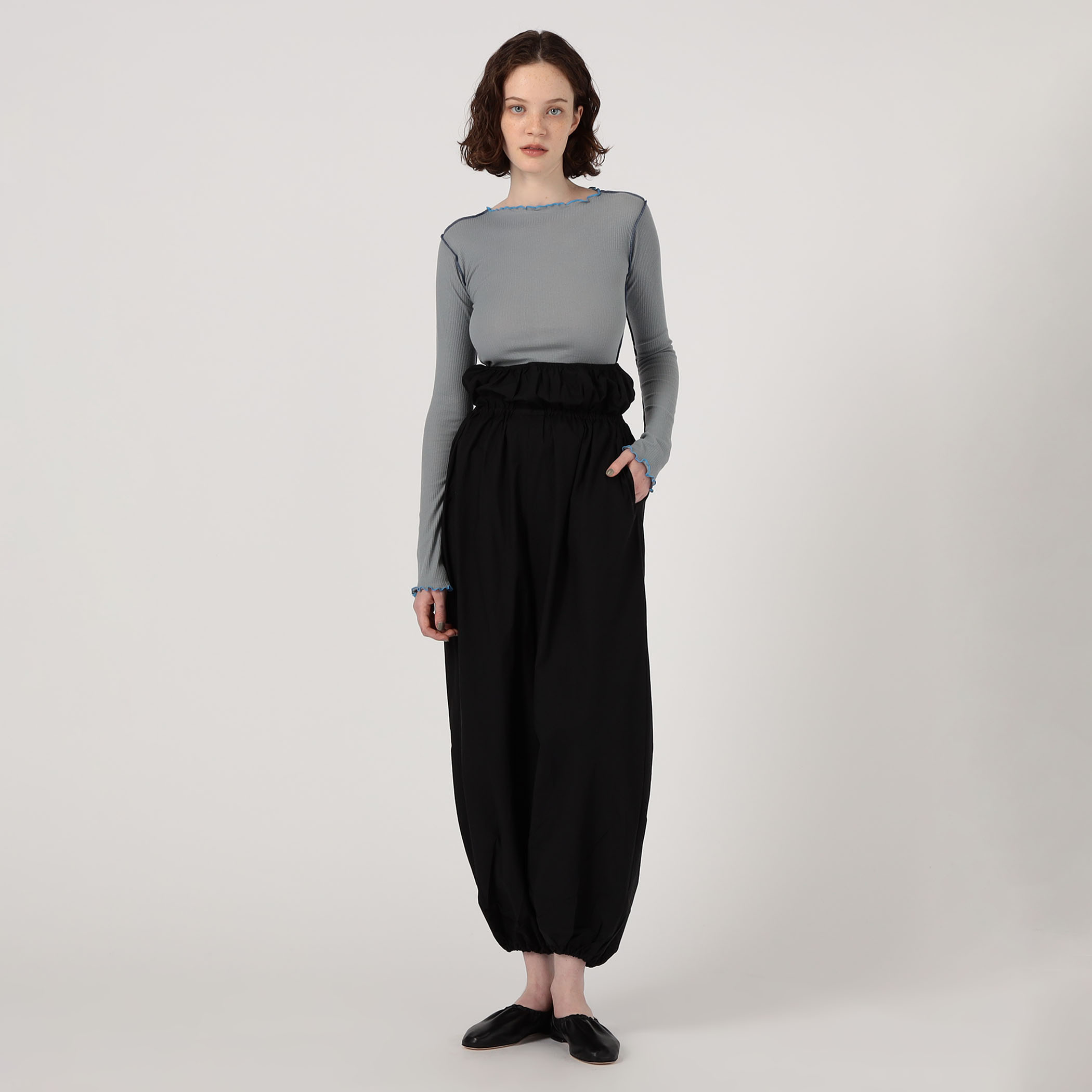 BASERANGE AIR パンツ item221dd39cd57011efb8290242ac