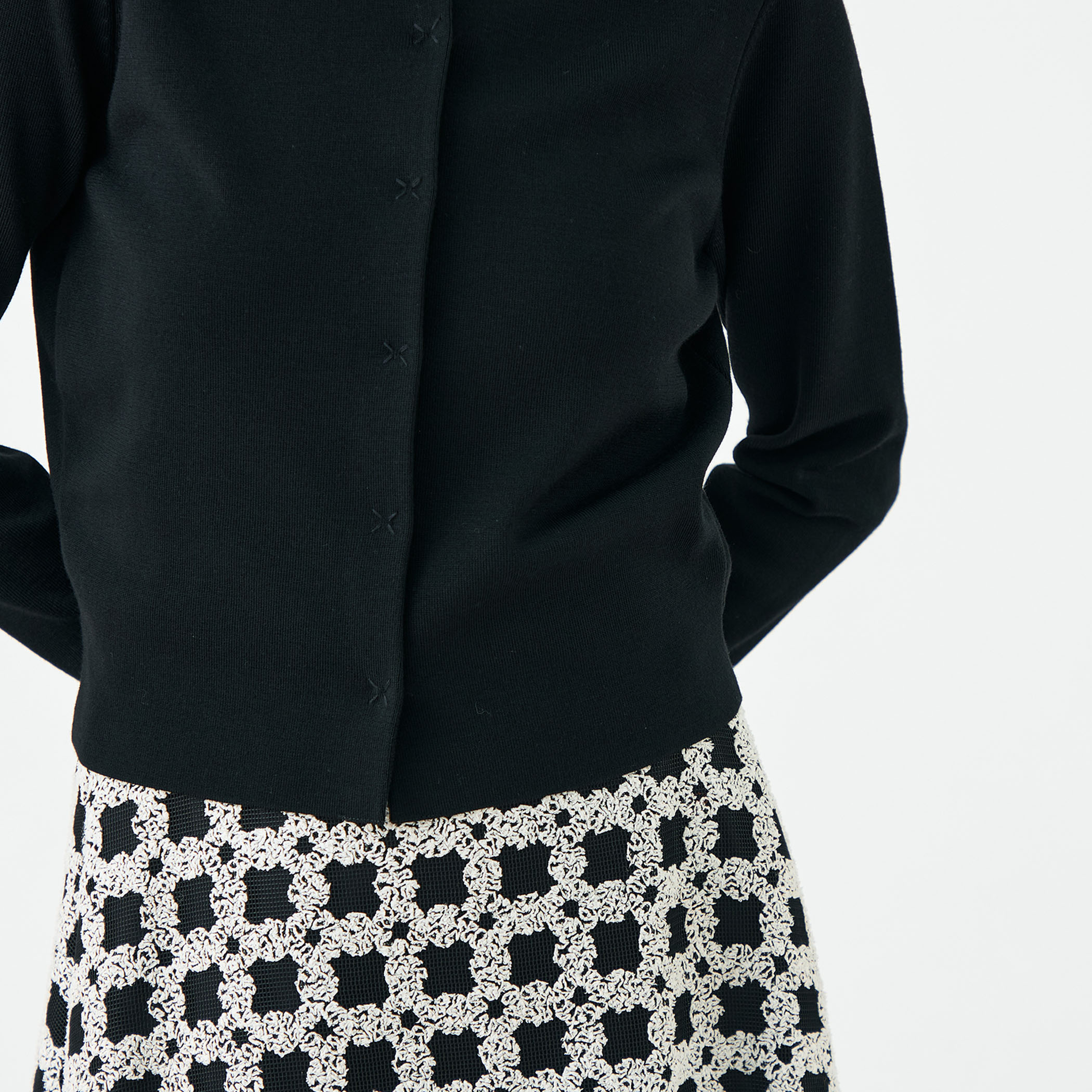 トゥモローランド★Ballsey パール襟付きカーディガン　ブラック トゥモローランド☆Ballsey パール襟付きカーディガン ブラック