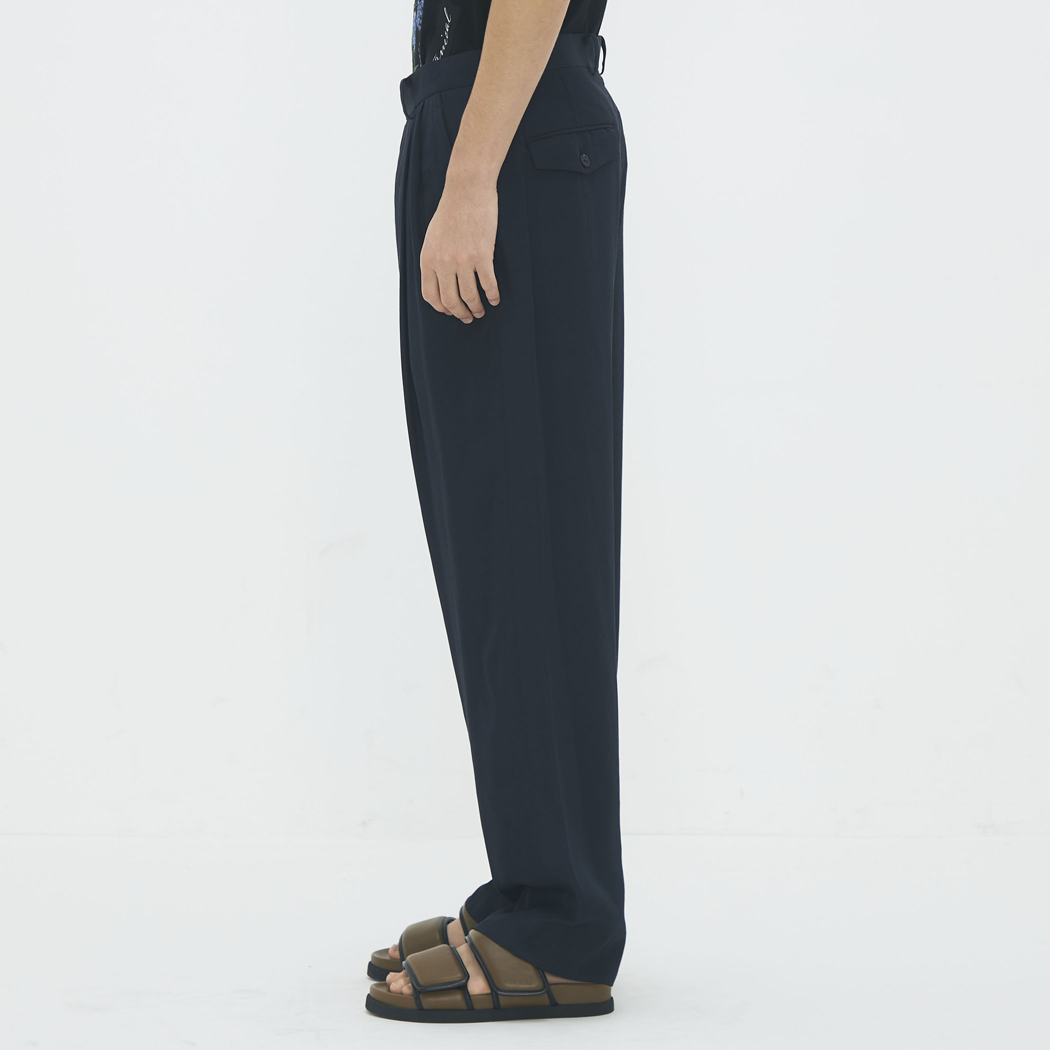 CABaN レーヨンシルクツイル 2タックワイドテーパードパンツ