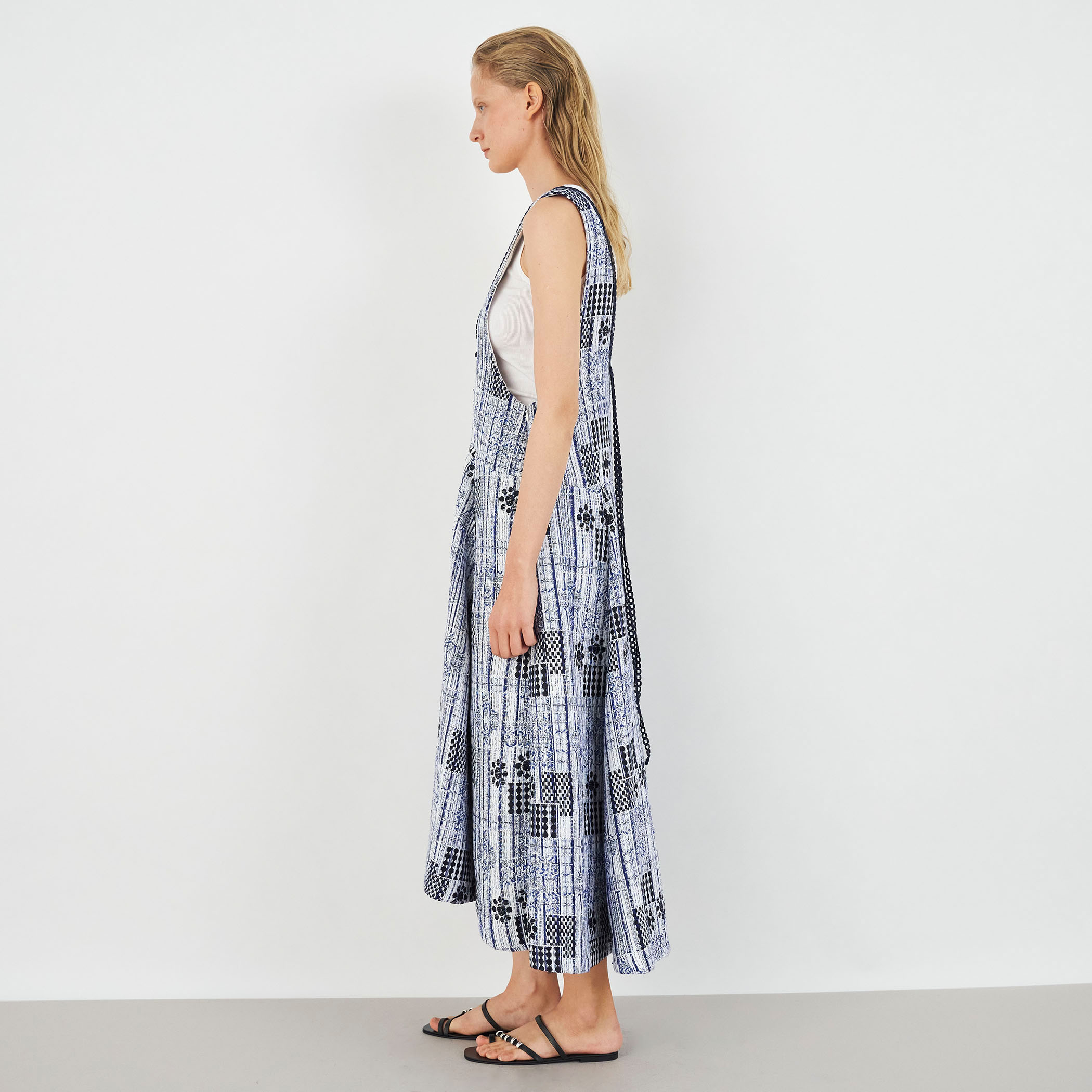 バスティングブリックジャカード ボリュームフレアワンピース