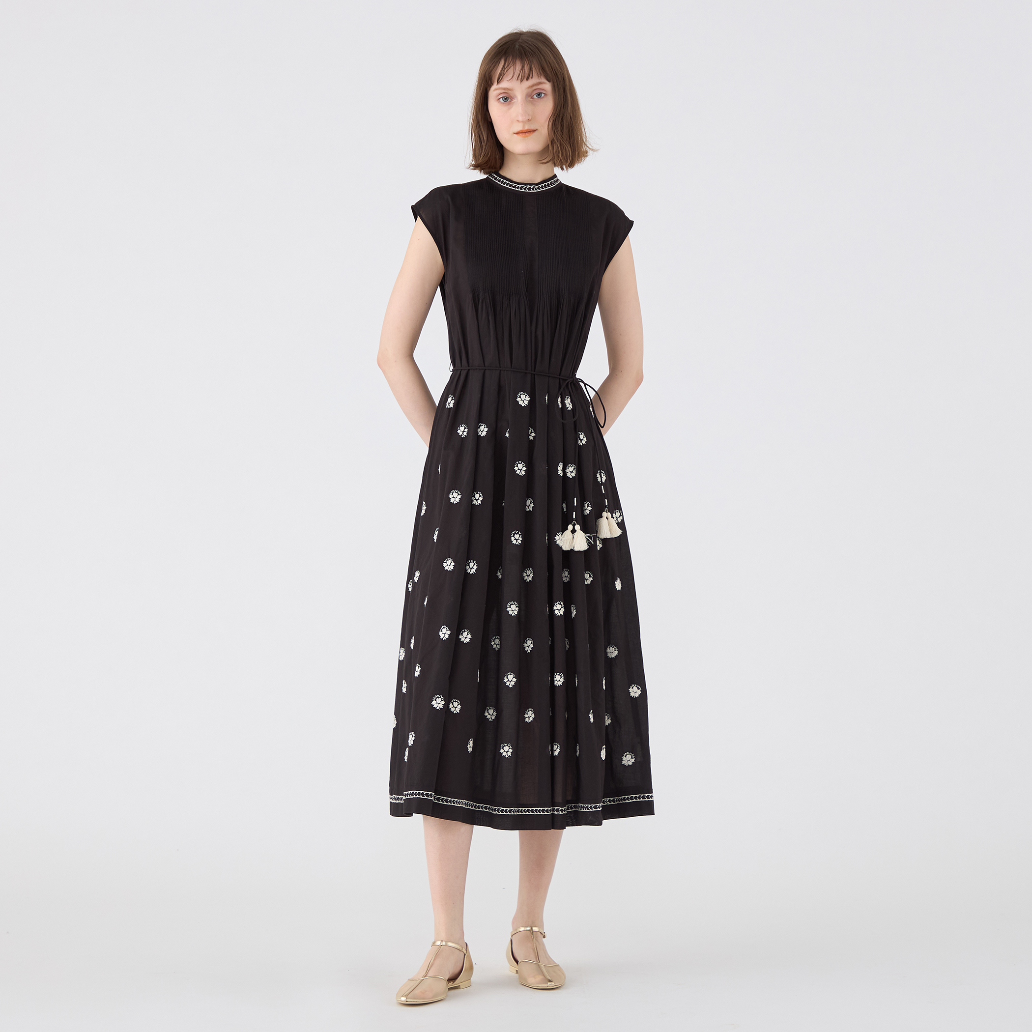 TOMORROWLAND ♪ エンブロイダリー スタンドカラー　ワンピース 36 TOMORROWLAND ♪ エンブロイダリー スタンドカラー ワンピース 36