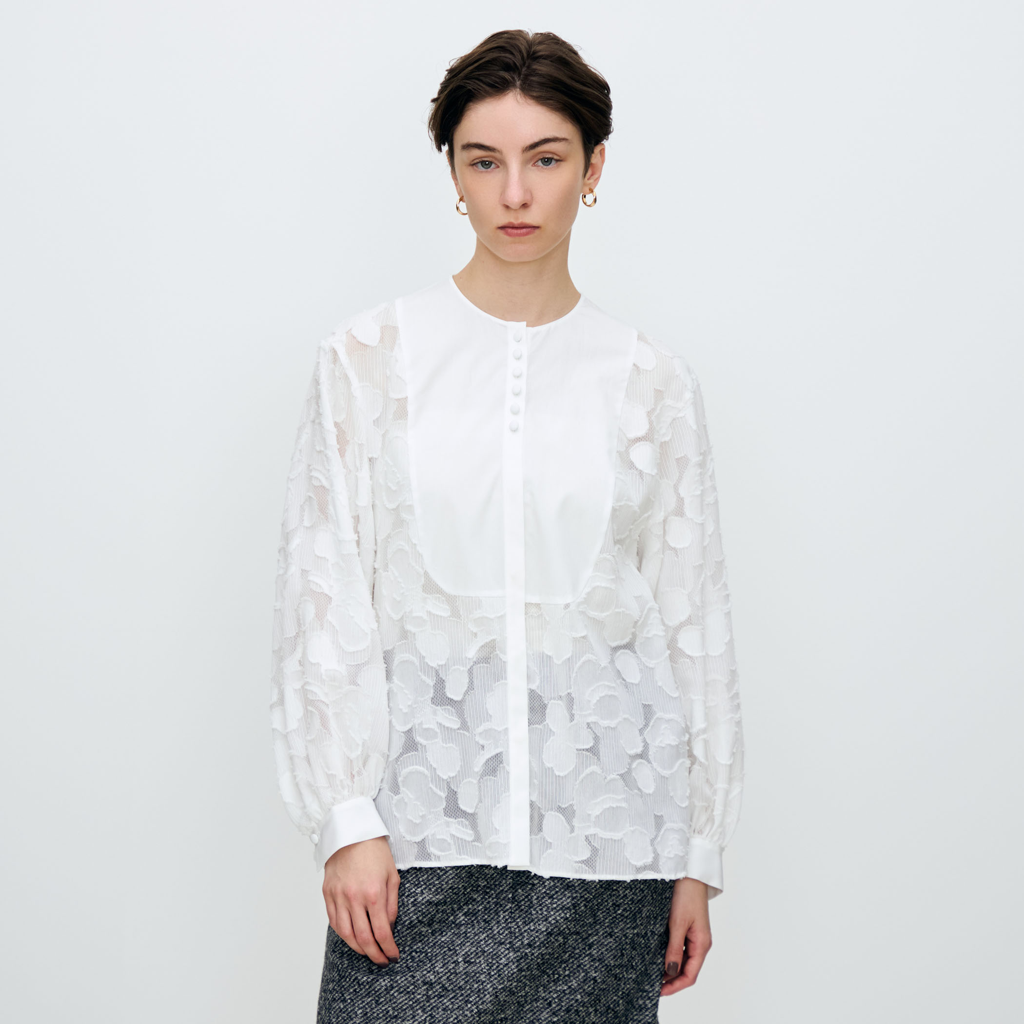 item4859e544686111f0a4300242ac