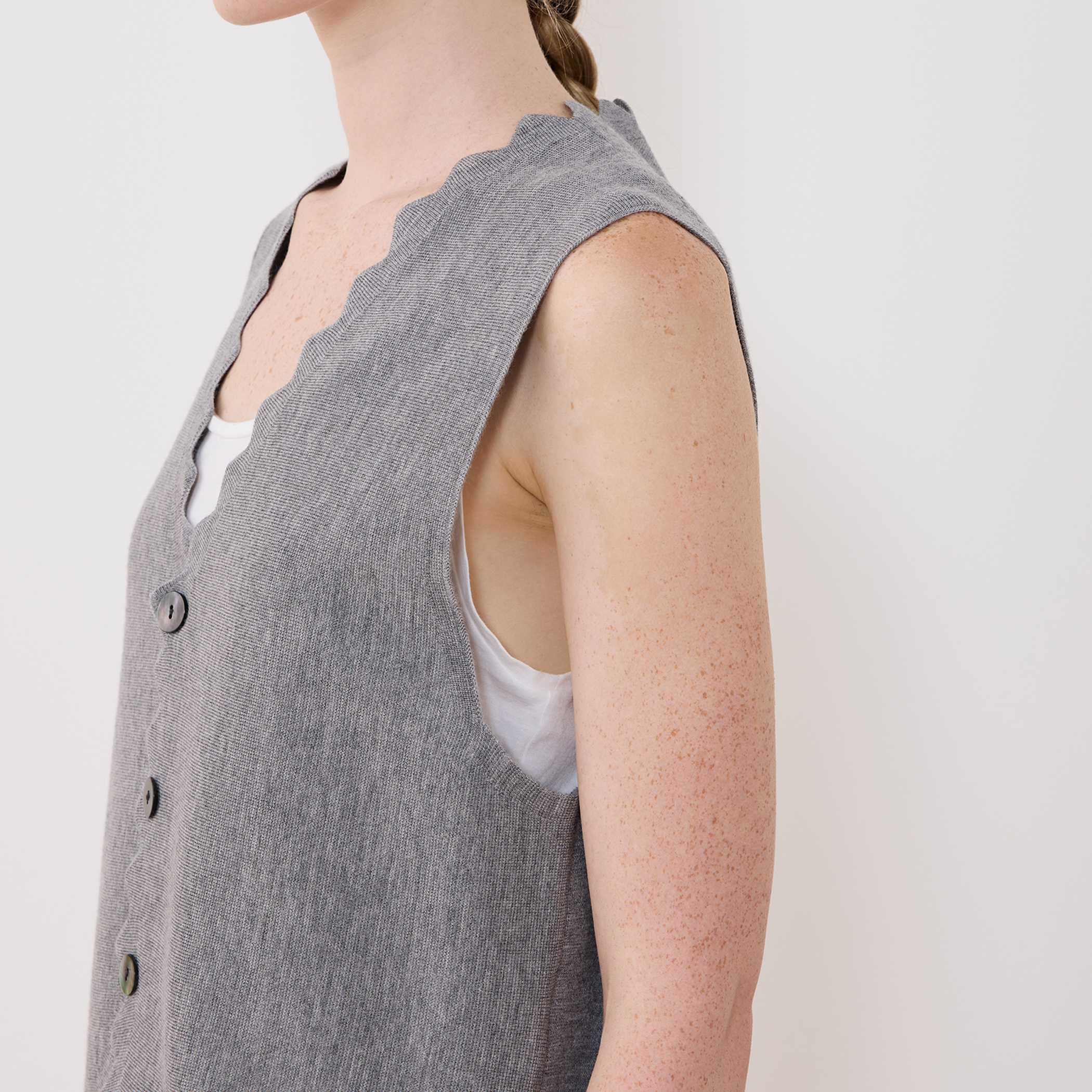 ウーステッドミラノリブ ベスト｜トゥモローランド 公式通販