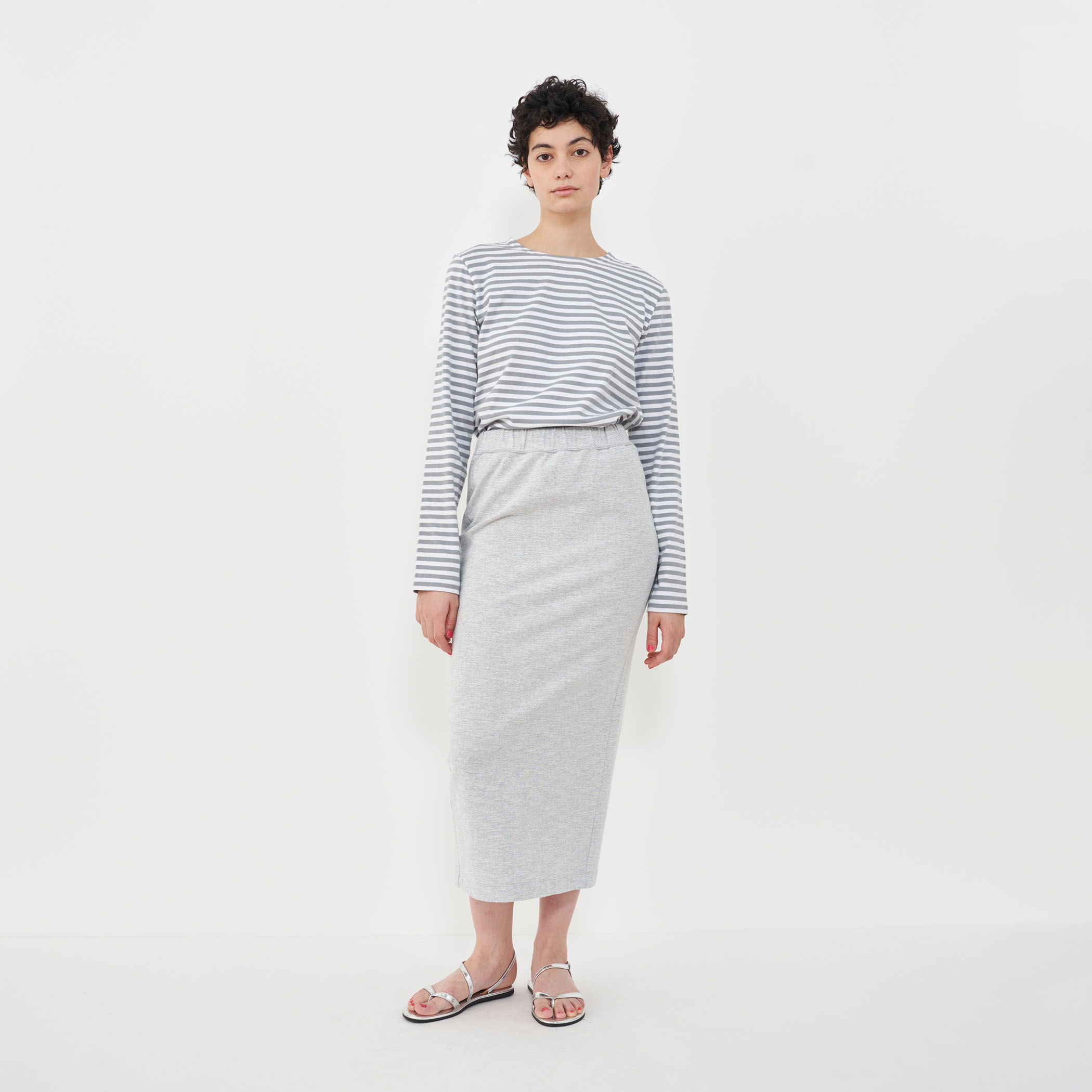 □ライトスラブジャージー Iラインロングスカート｜トゥモローランド