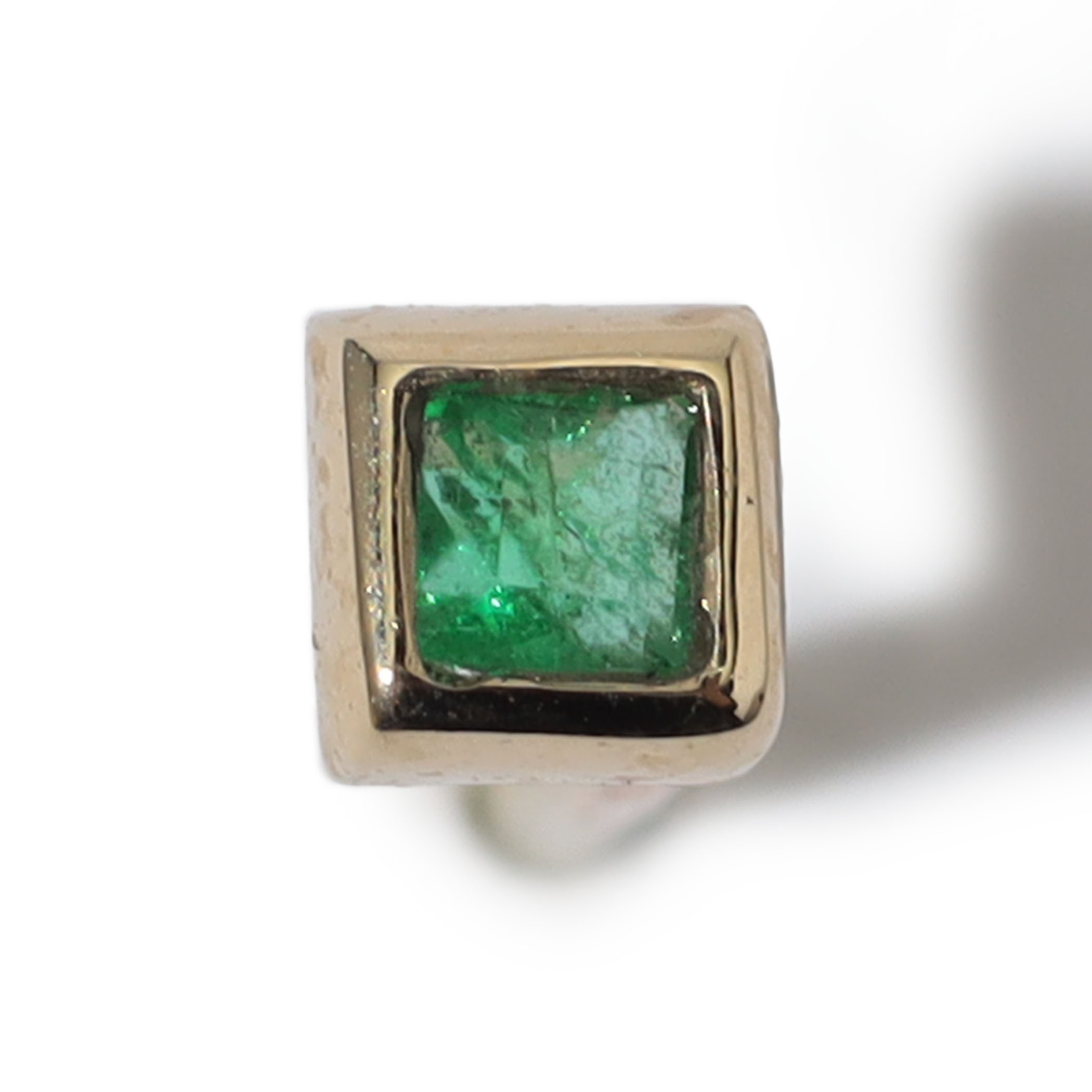 Metier Mini Bezel Set Princess Gemstone Studs 片耳ピアス