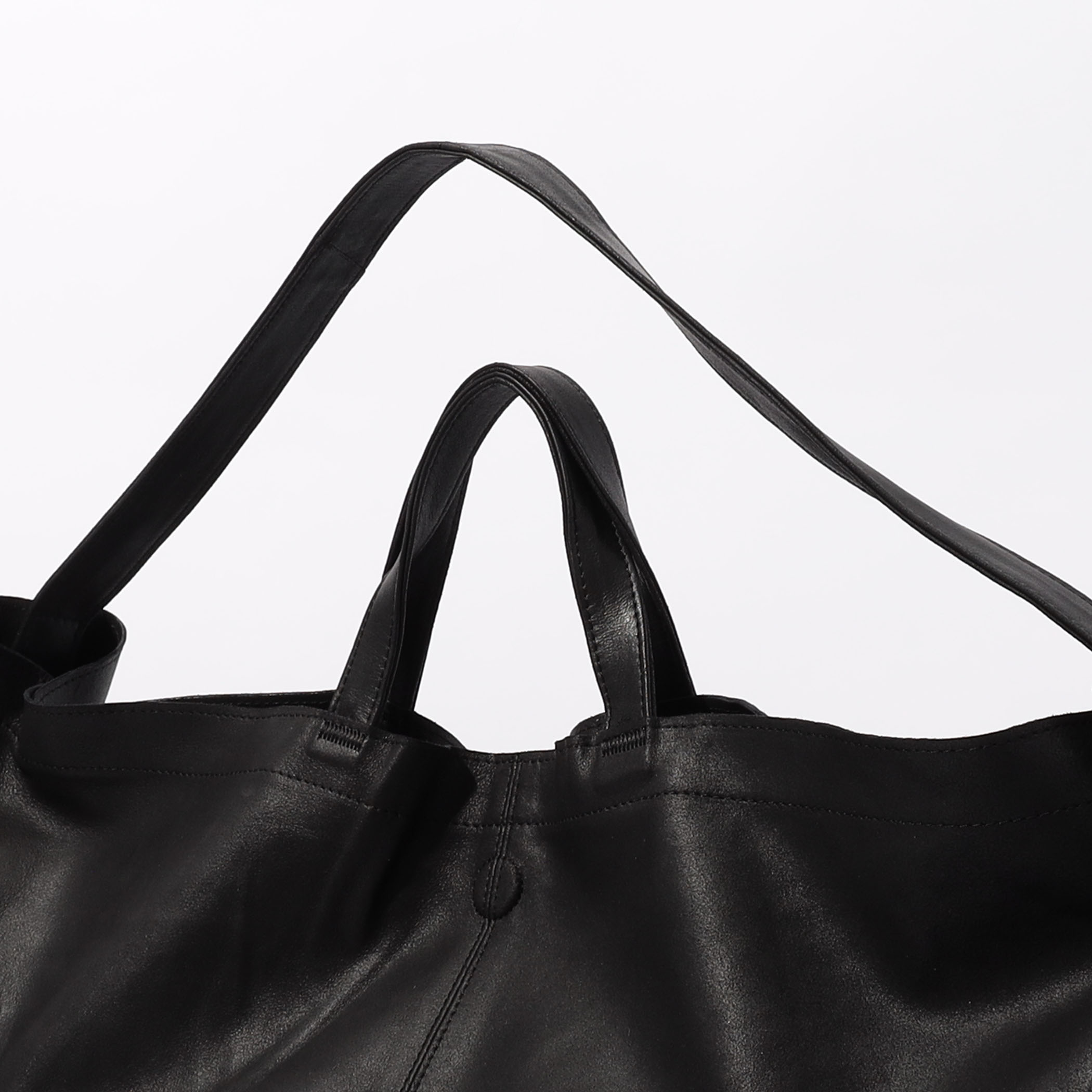 Morphee　MESSENGER itemad80366c0c7211f0b2300242ac