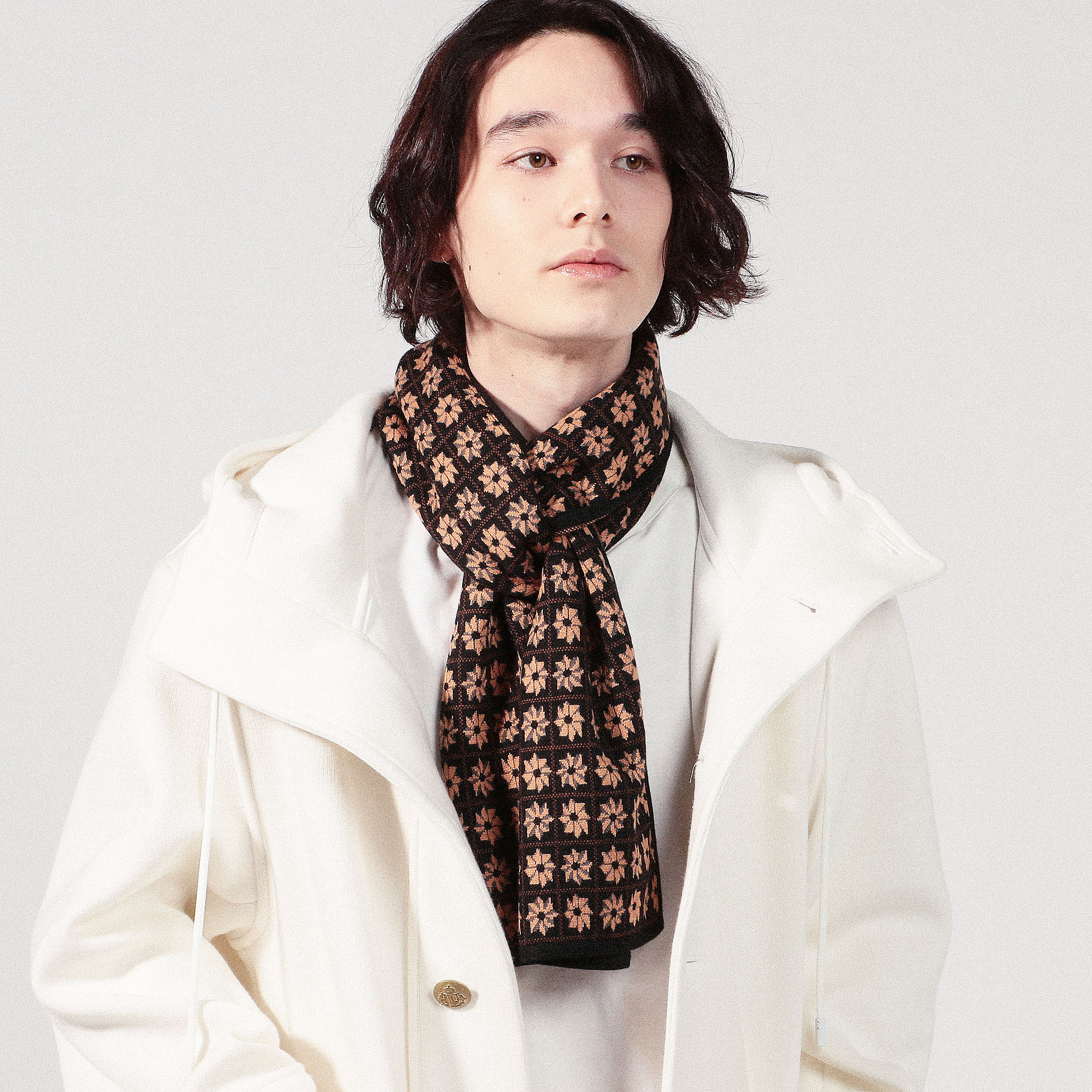 CABaN 完売品 コットンカシミヤ ドットジャカードクルーネック