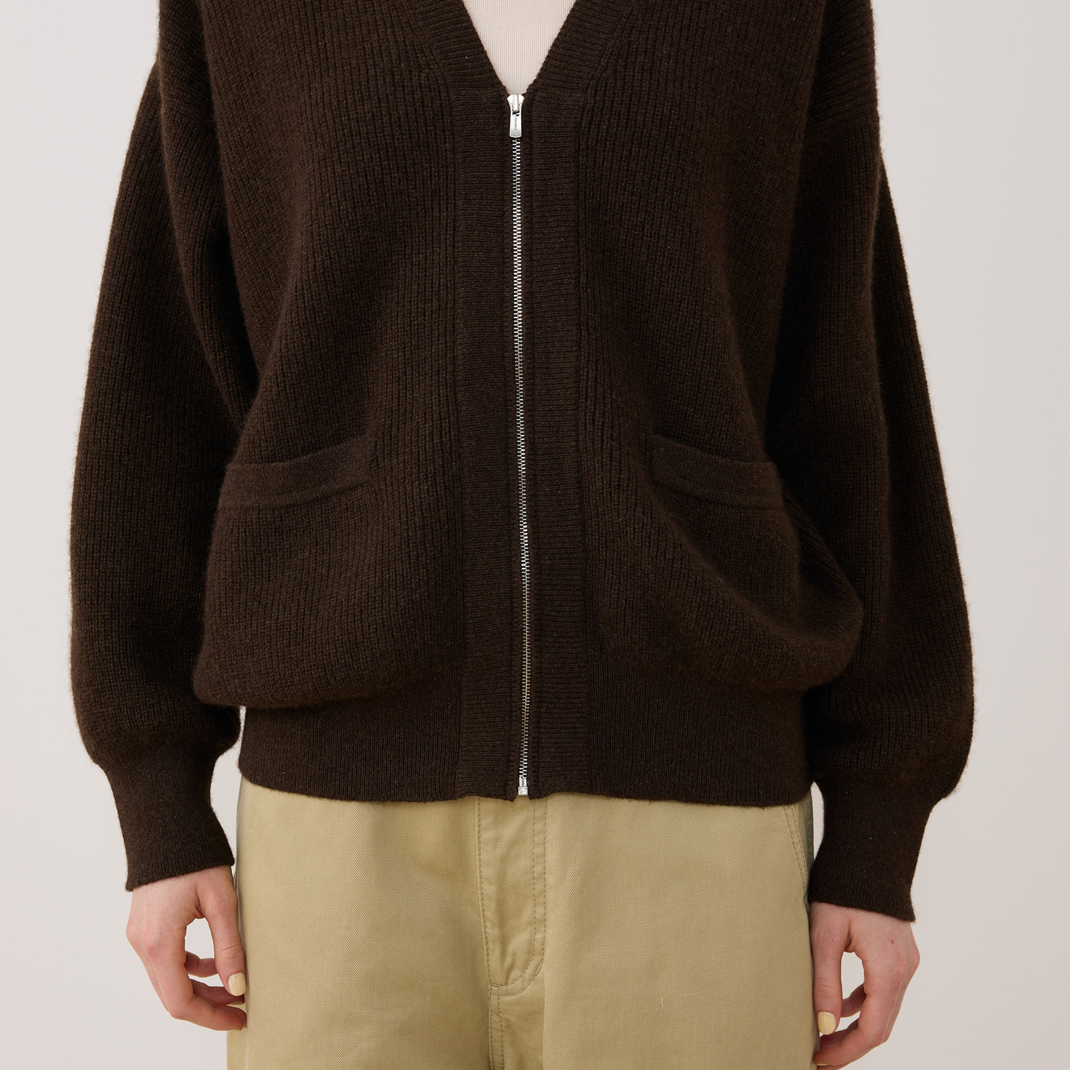 モンゴルヤク ジップアップカーディガン｜トゥモローランド 公式通販