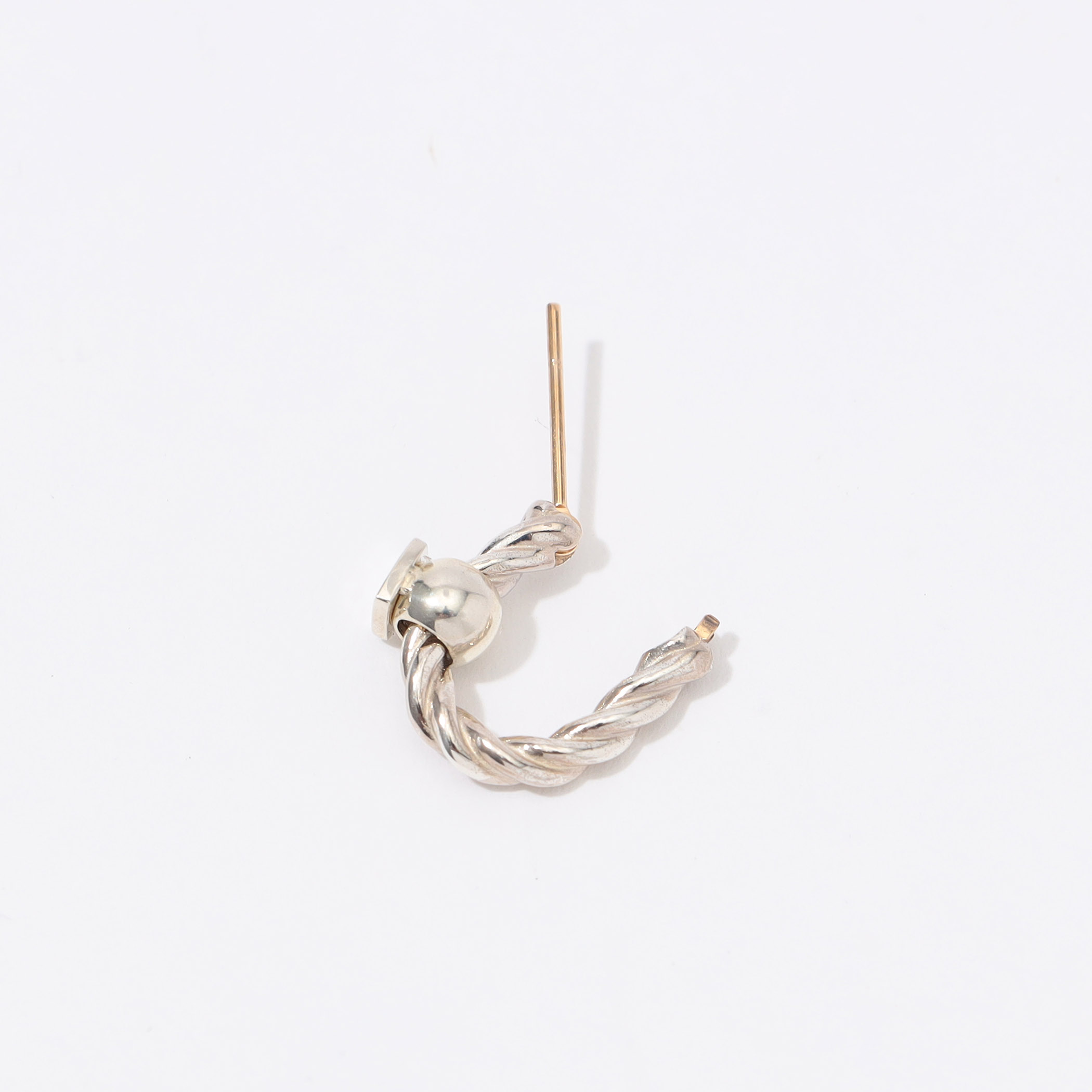 完売品 PLOW プラウ pearl chain charm wreathピアス 完売品 PLOW プラウ pearl chain charm wreathピアス - メルカリ