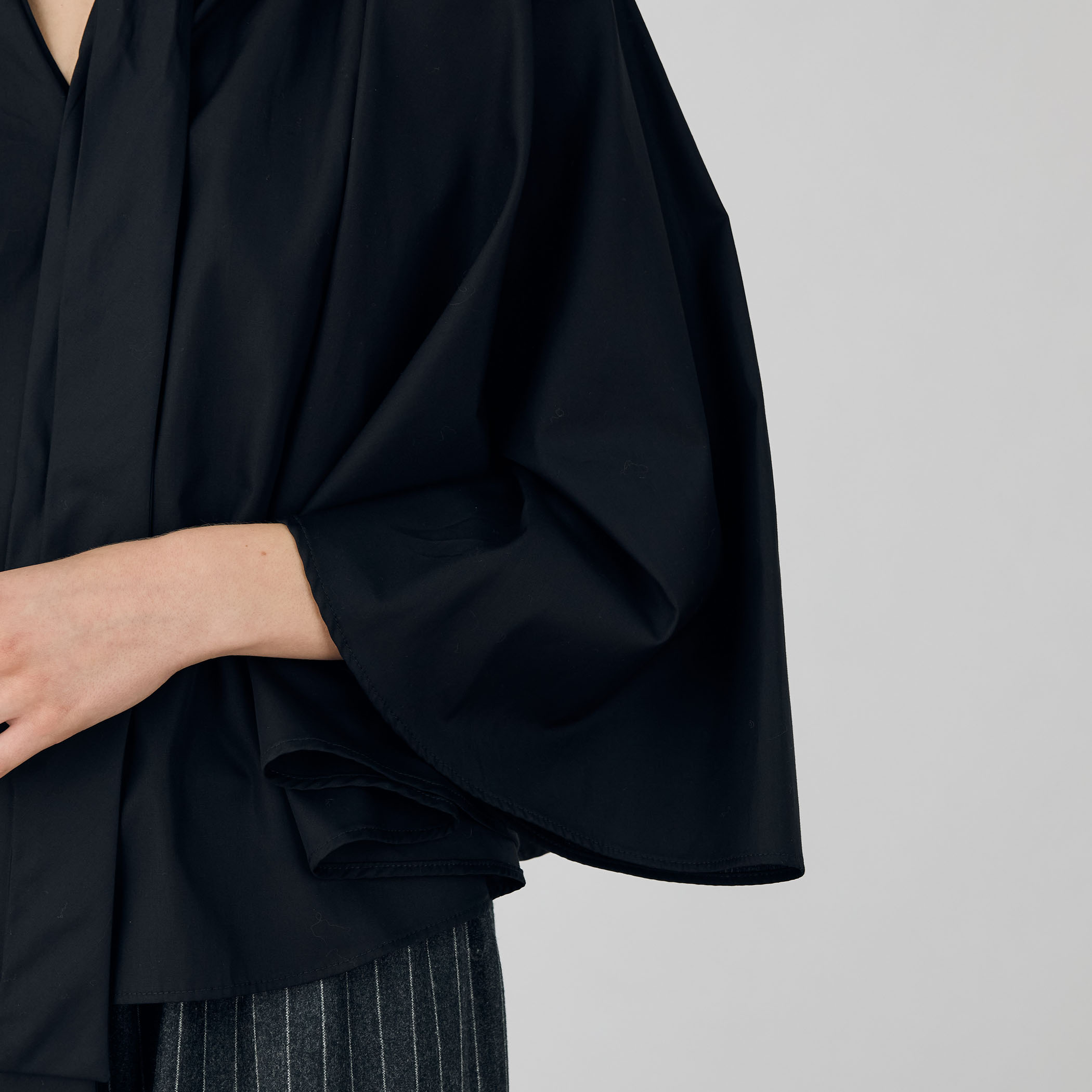 別注】EVA MANN Fritzi ボウタイブラウス｜トゥモローランド 公式通販