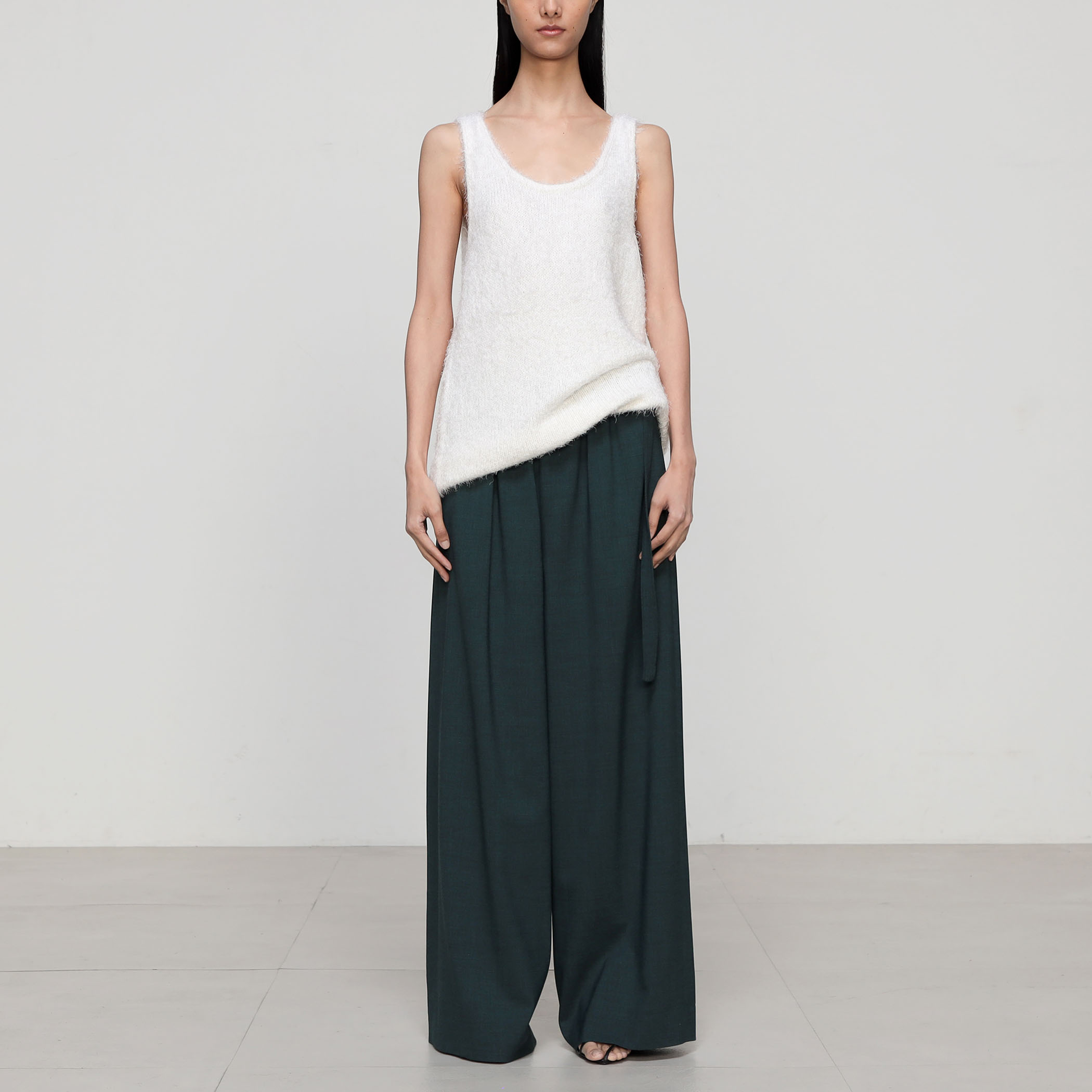 トゥモローランド　B KOMO ノースリーブシャツ タグ付 TOMORROWLAND.B コットンボイルKOMOノースリーブシャツ