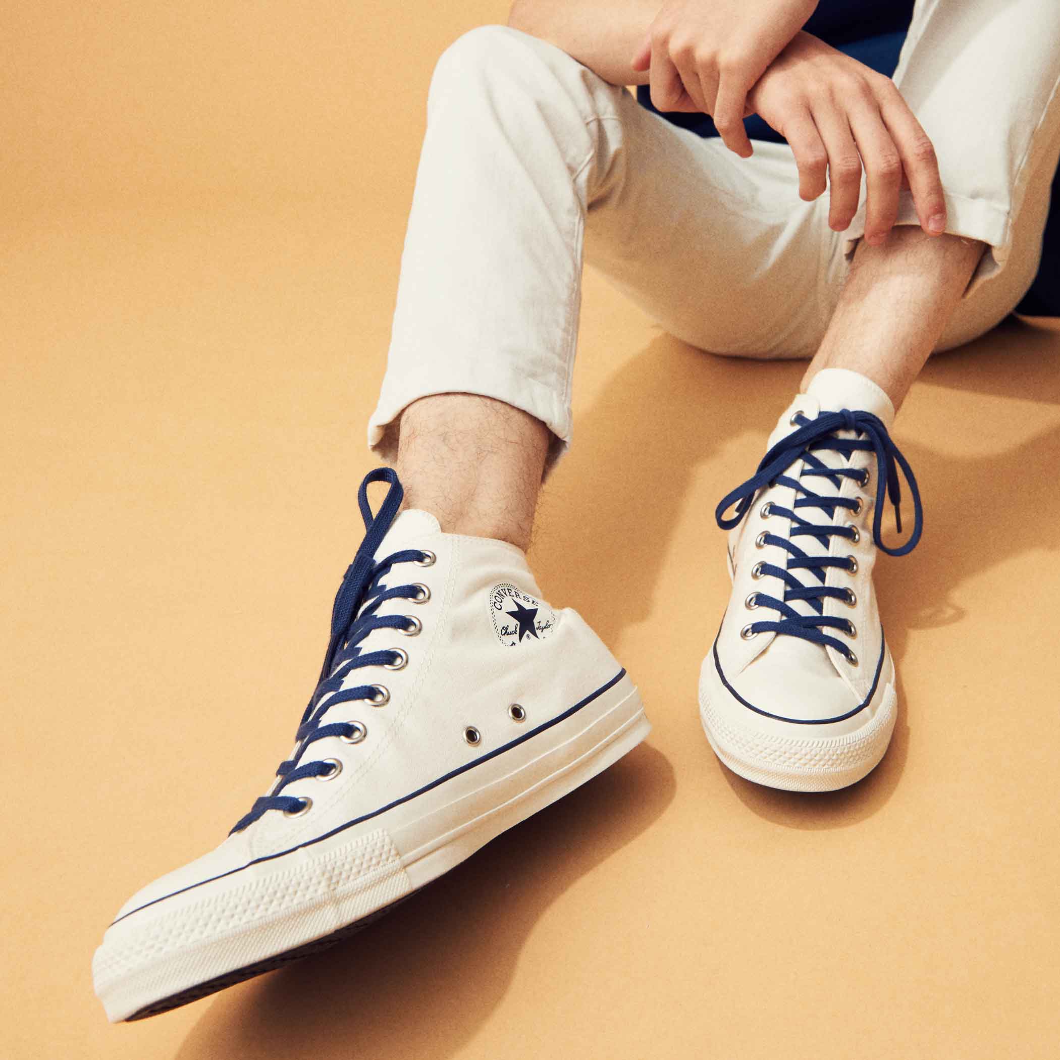 コンバース×ディズニー スニーカー 26.5cm 40周年コラボ CONVERSE ALL STAR 40 HI ディズニーリゾート限定 バレンタイン  ホワイトデー ギフト