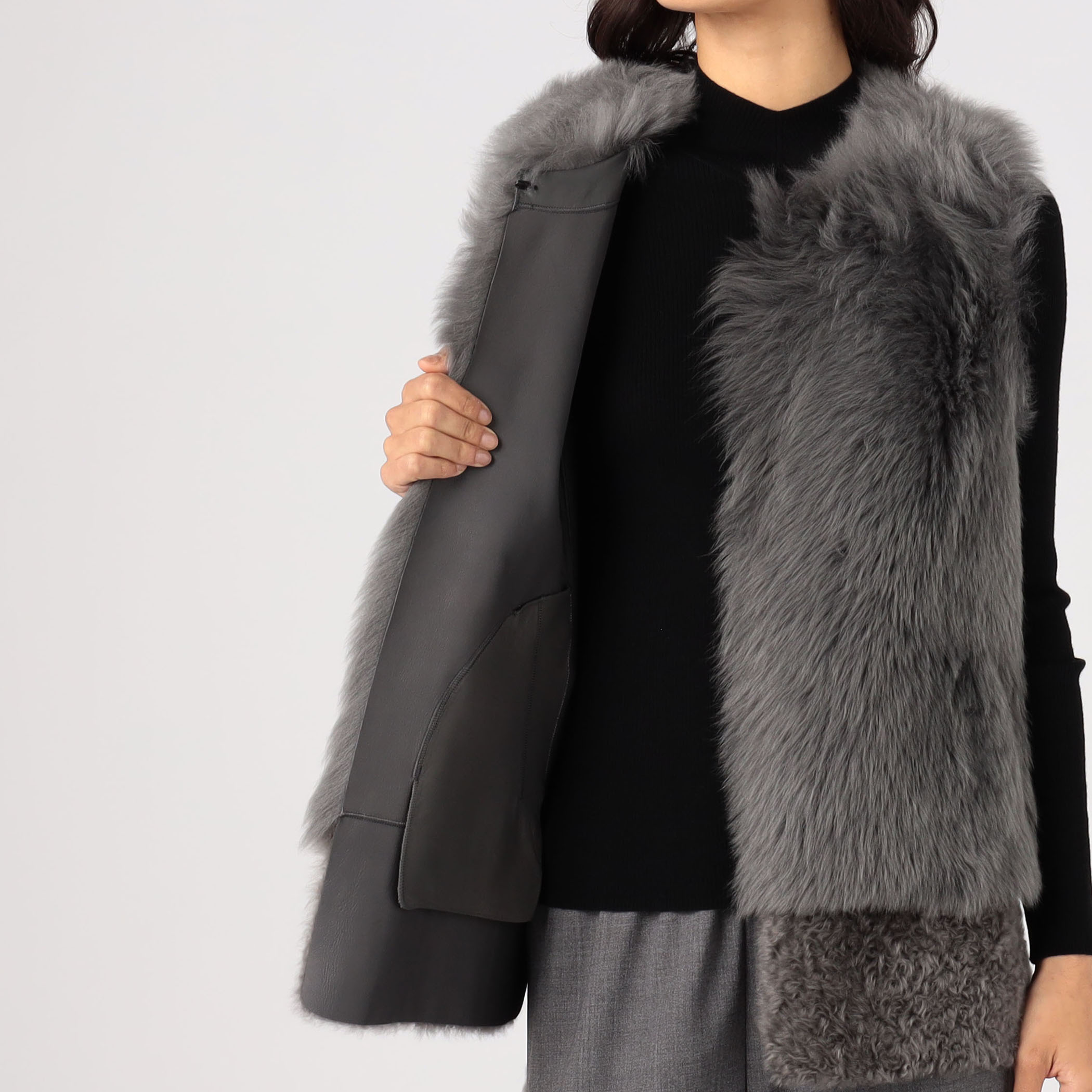 KARL DONOGHUE MIDI ムートンジレ｜トゥモローランド 公式通販