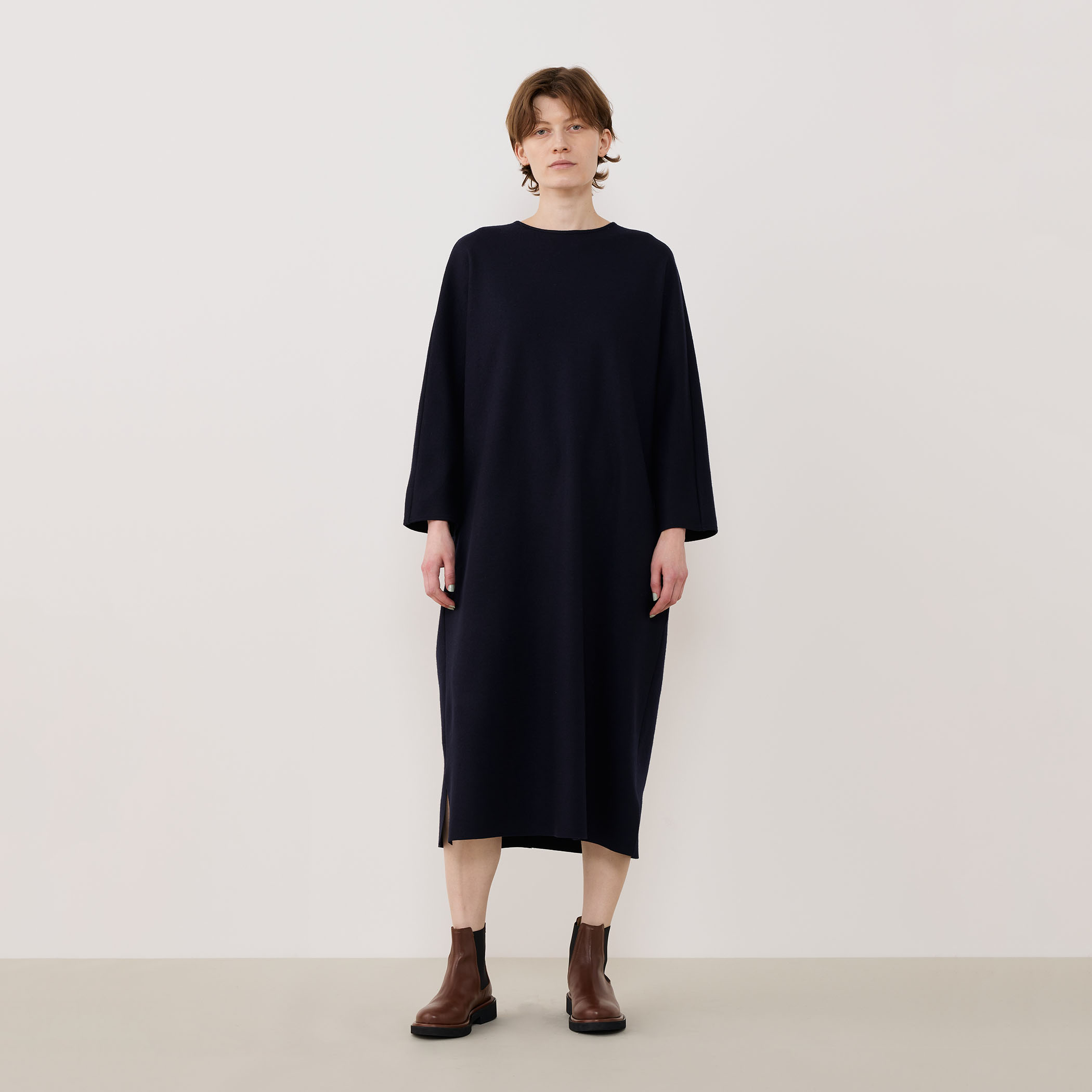 美品⭐️ポールジィ　リネン　半袖ロングワンピース　チャコール　トゥモローランド ミルドスムース クルーネックワンピース｜トゥモローランド 公式サイト