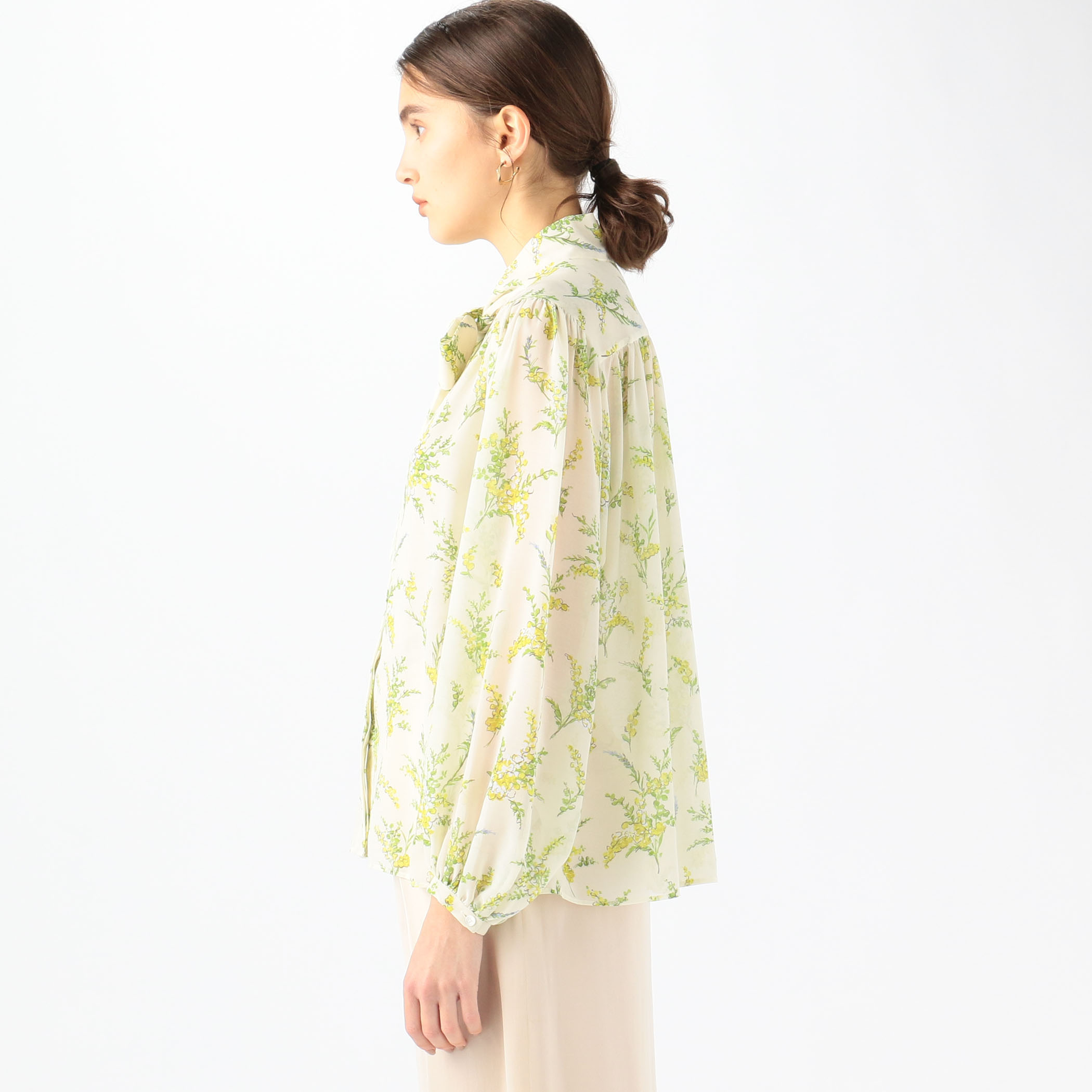 セール 40%OFF】プチフラワープリント ボウタイブラウス