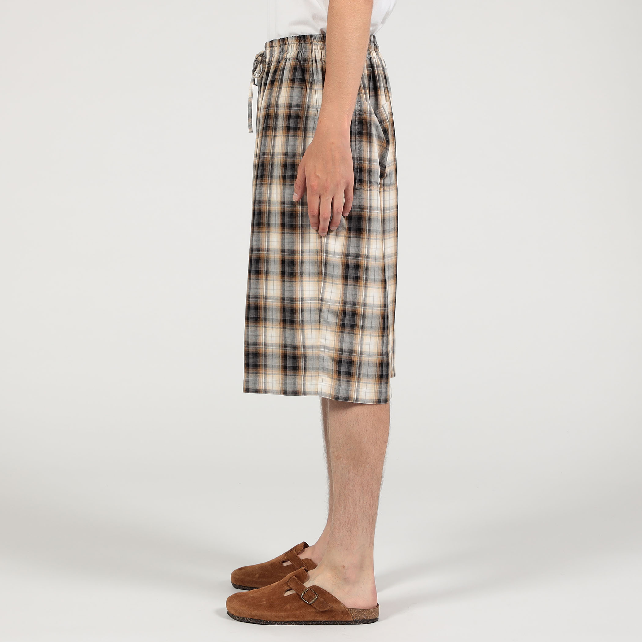Acne Studios チェックショートパンツ｜トゥモローランド 公式通販