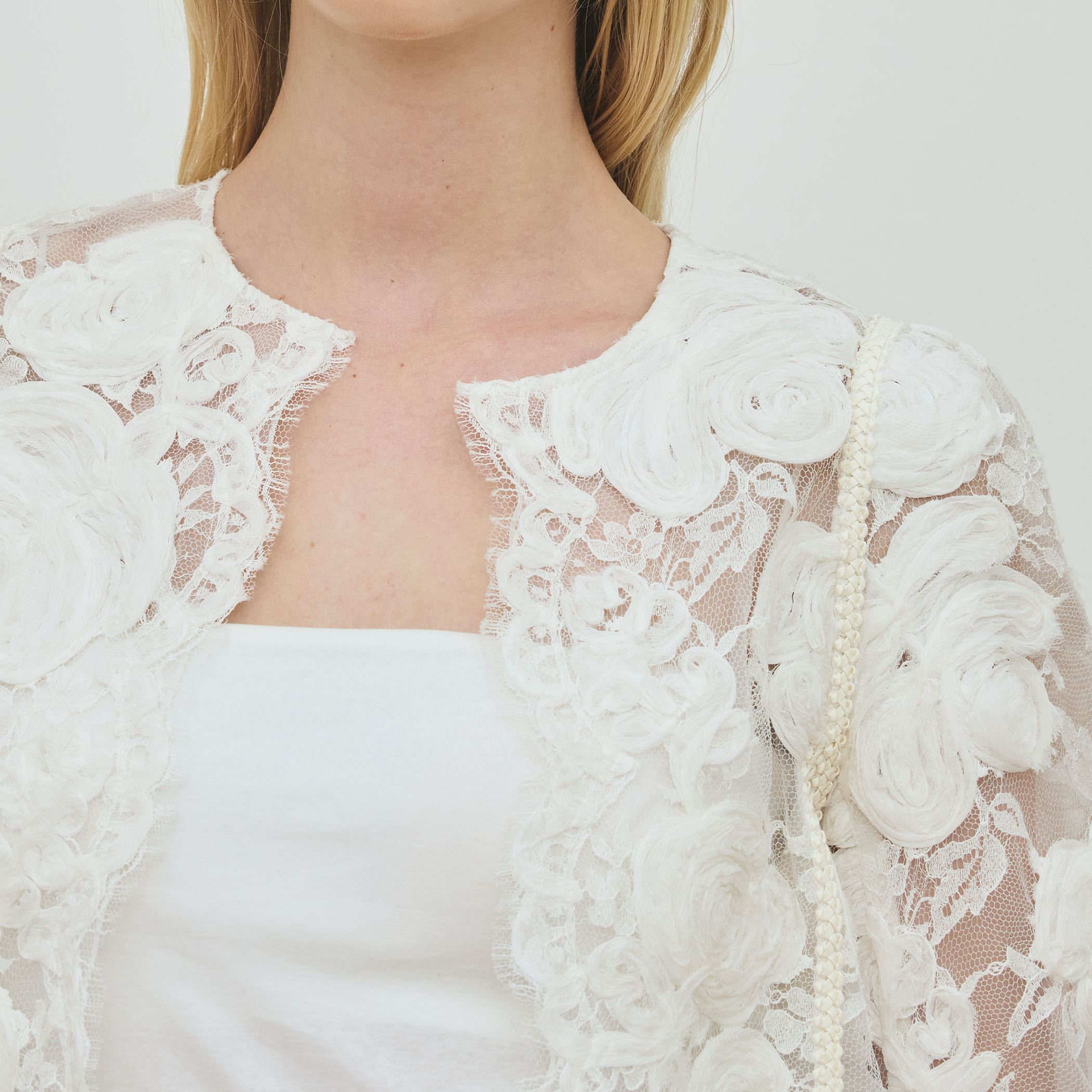 リバーレース クロップドジャケット｜トゥモローランド 公式通販