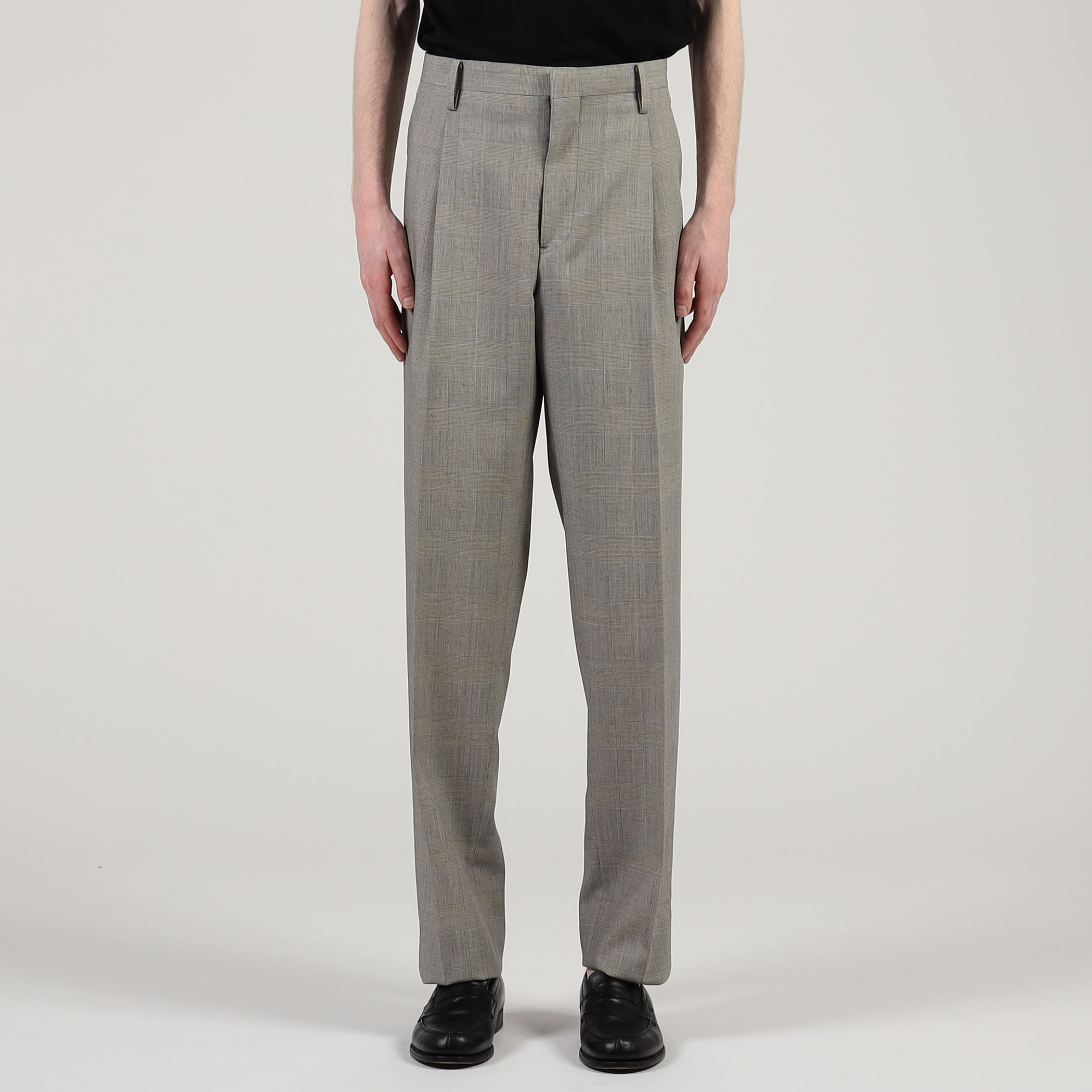 ウールシルク 1プリーツ テーパードスラックス｜トゥモローランド 公式通販