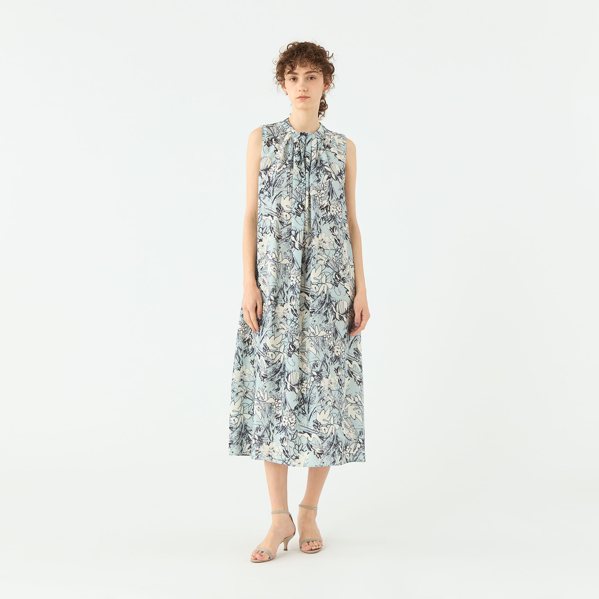 美品】トゥモローランド コスモスプリントクルーネック