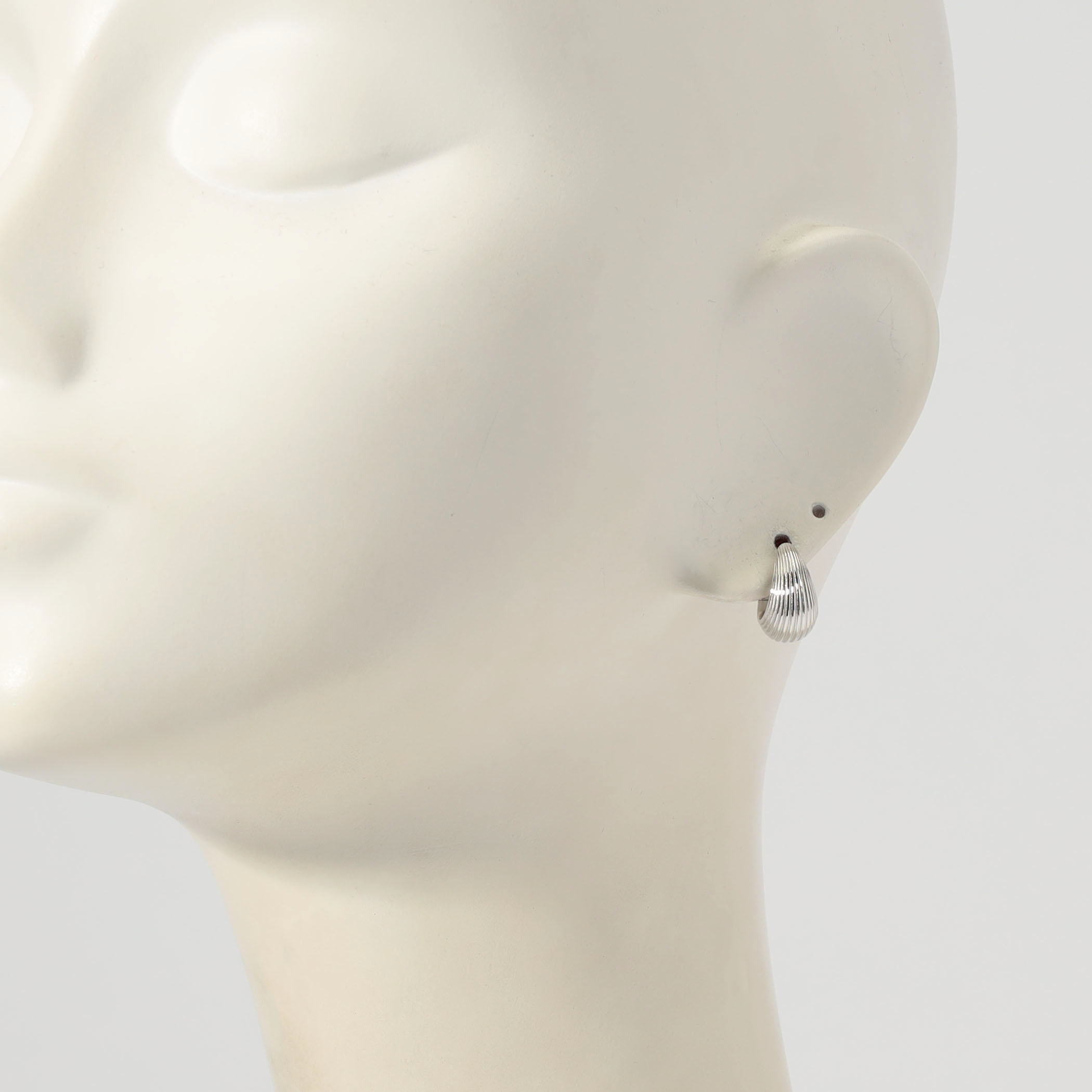 DAUGHTERS JEWELRY Dewy flute フープピアス｜トゥモローランド 公式サイト