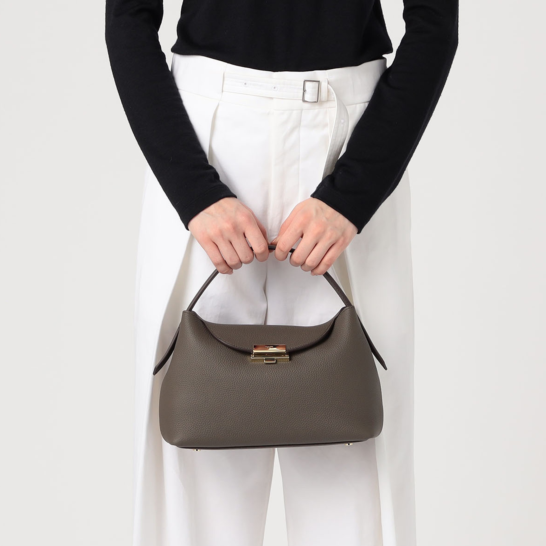 PUNTI. MAGNOLIA ハンドバッグ　オフホワイト PUNTI. MAGNOLIA ハンドバッグ オフホワイト