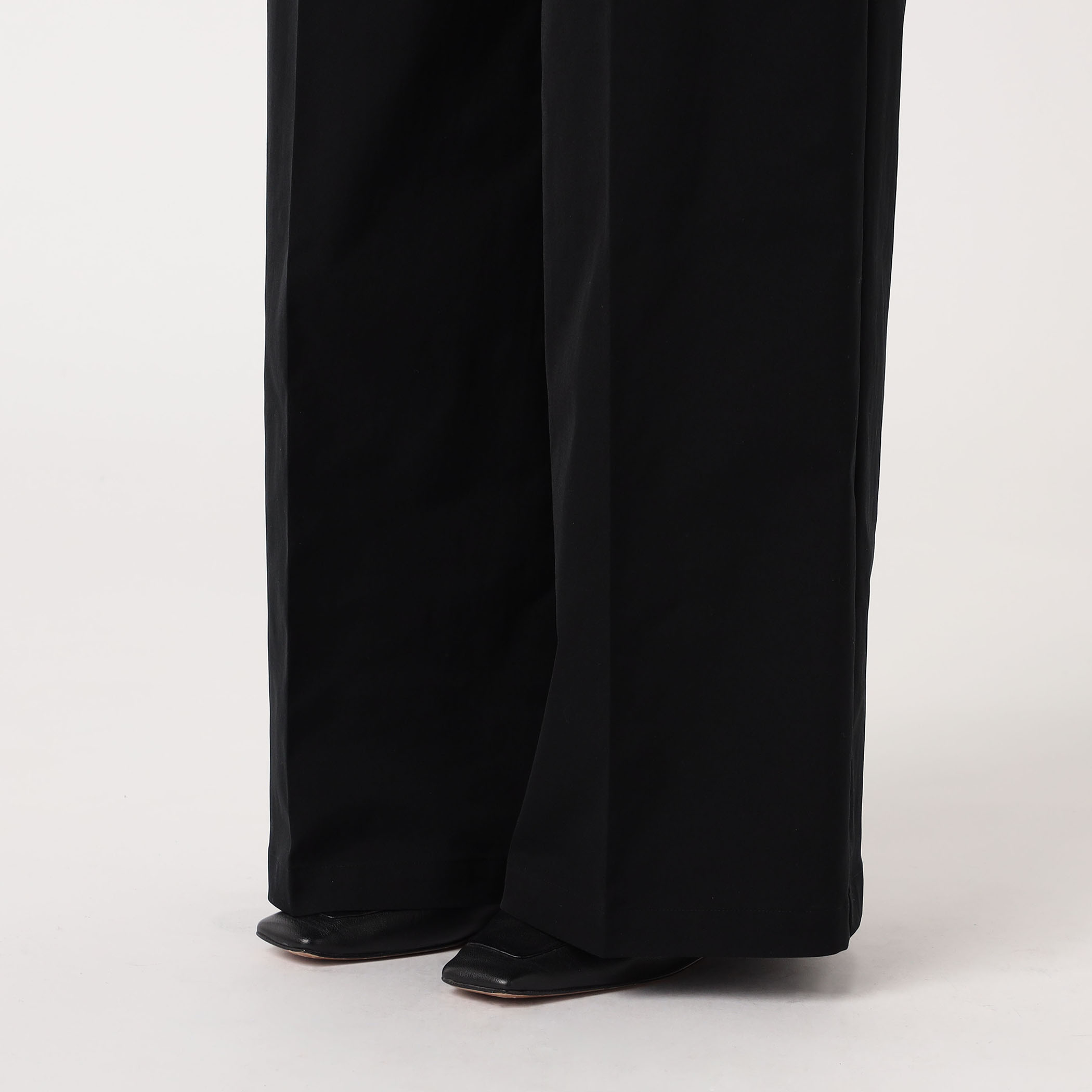 HYKE TASLAN TWILL PANTS｜トゥモローランド 公式通販