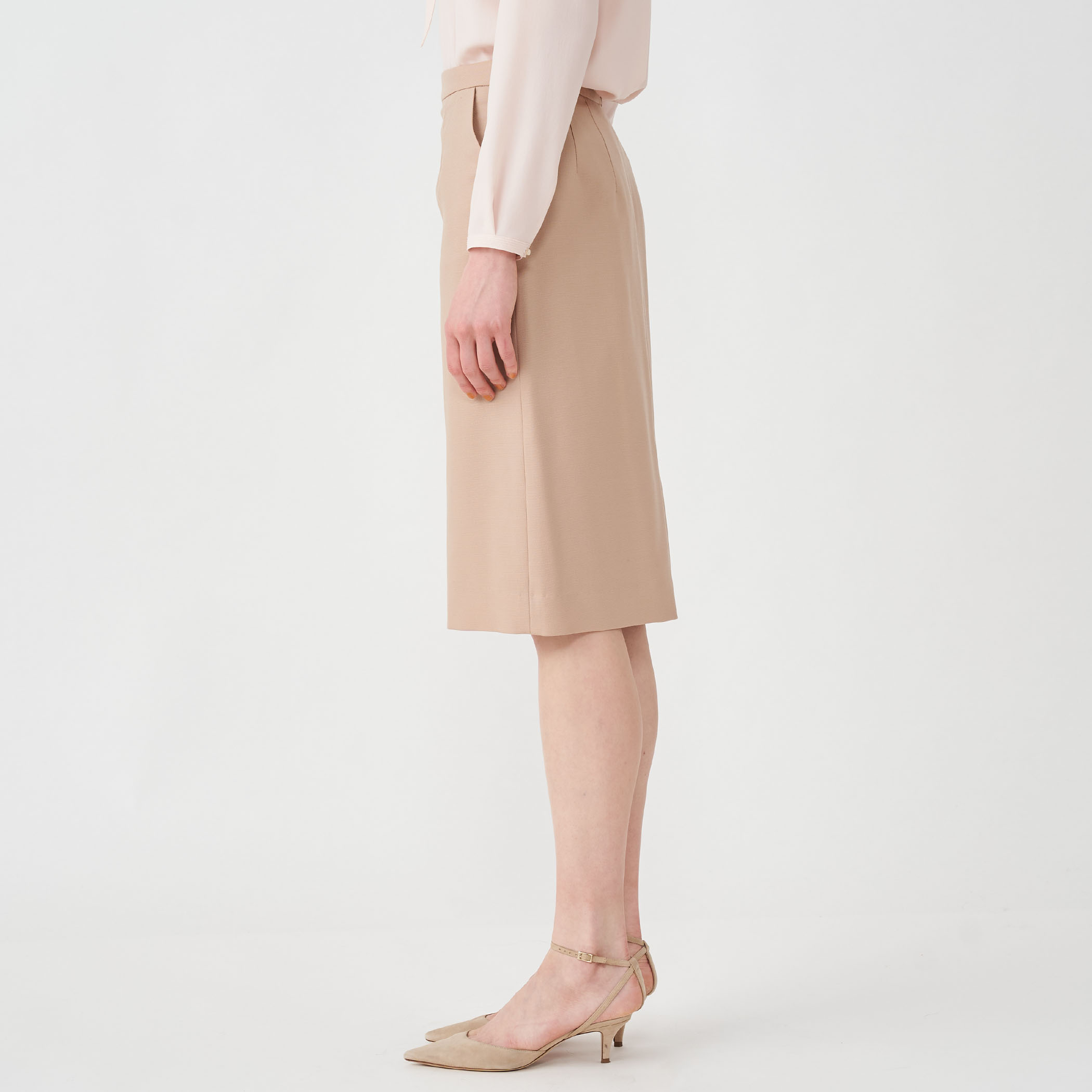 【美品】TOMORROWLAND collection スカートスーツ ベージュ 美品】TOMORROWLAND collection スカートスーツ ベージュ