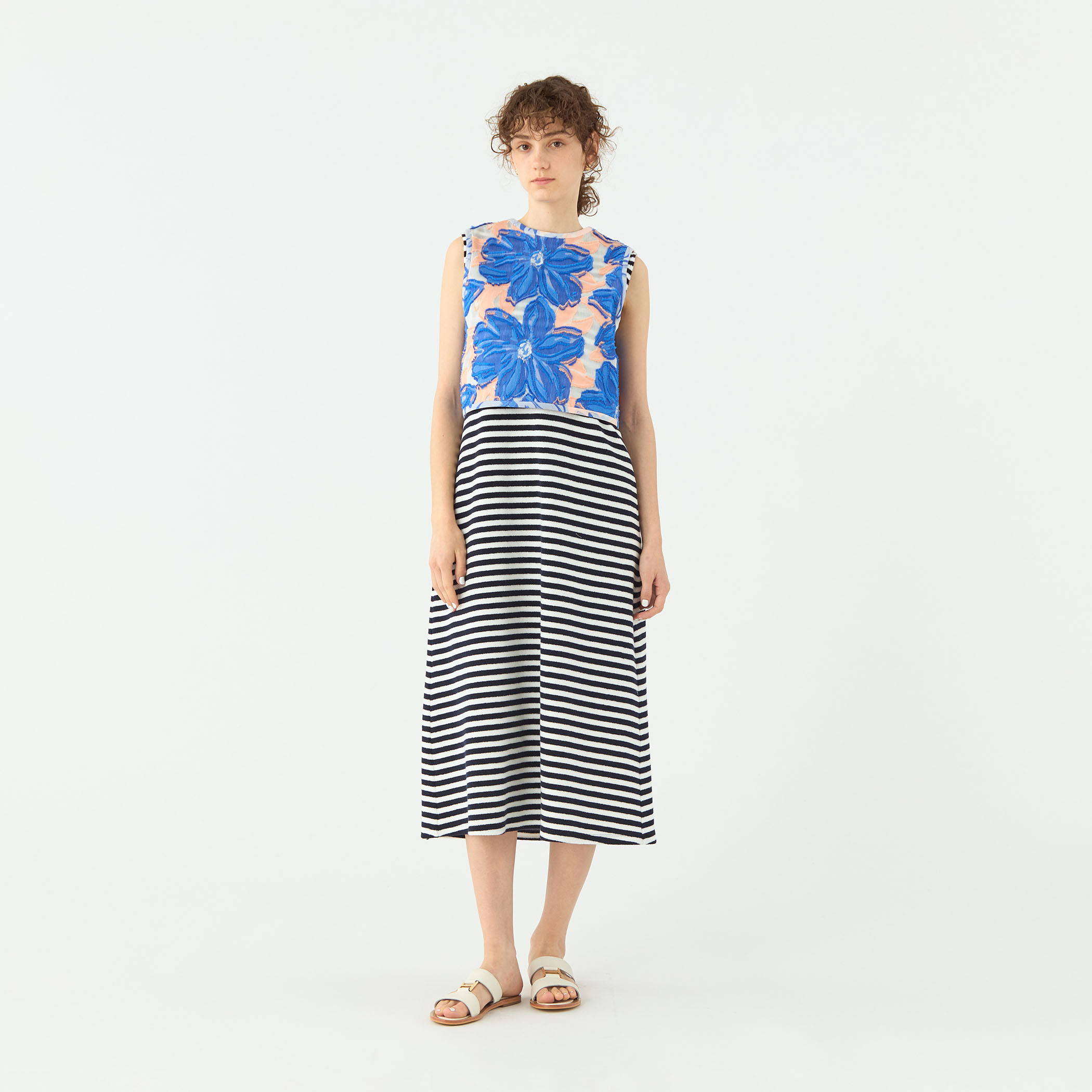 プルメリア徳用 プルメリアジャカード フロンタブルトップス｜トゥモローランド 公式通販