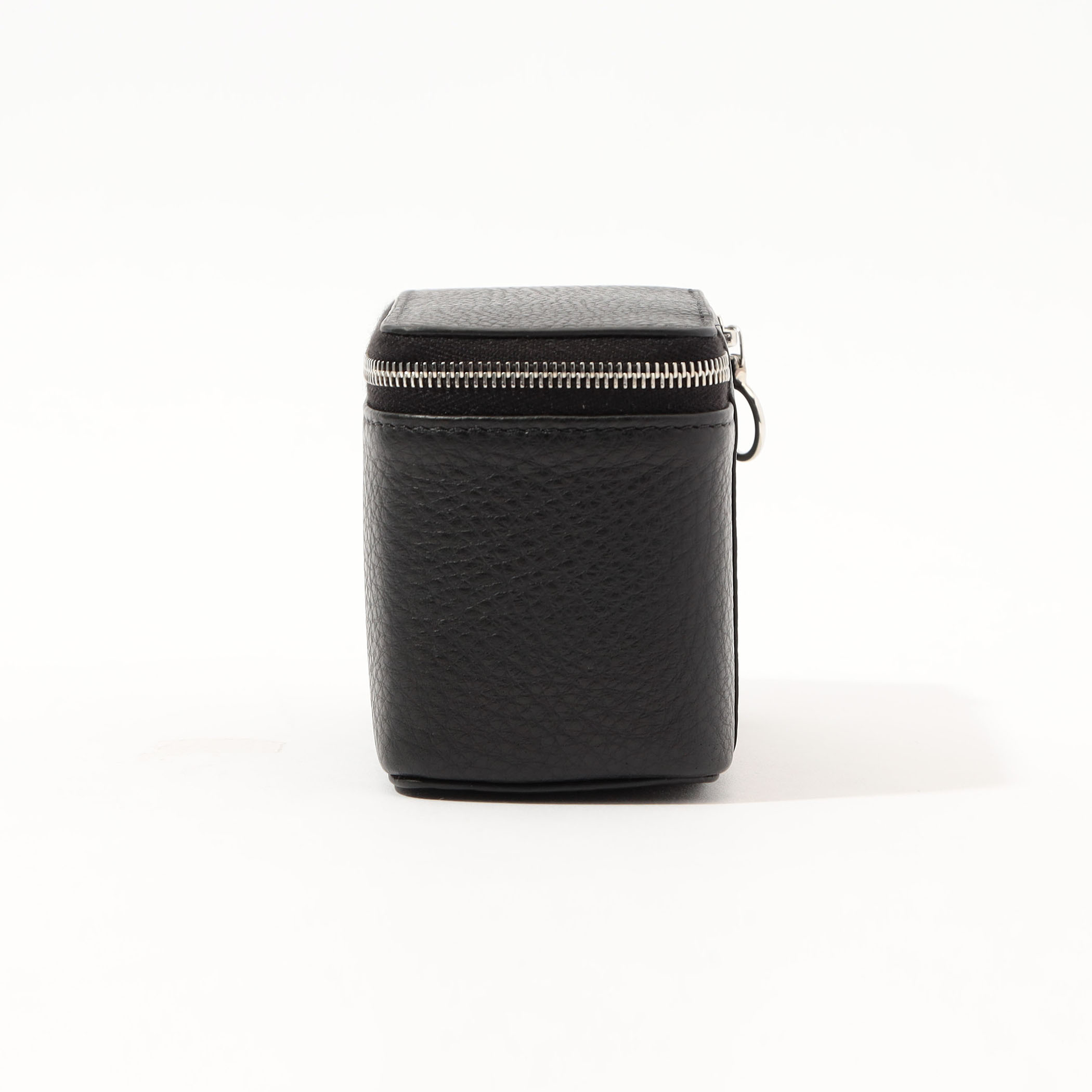 Aeta/PEBBLE GRAIN LEATHER SMALL CONTAINER C(BLACK)