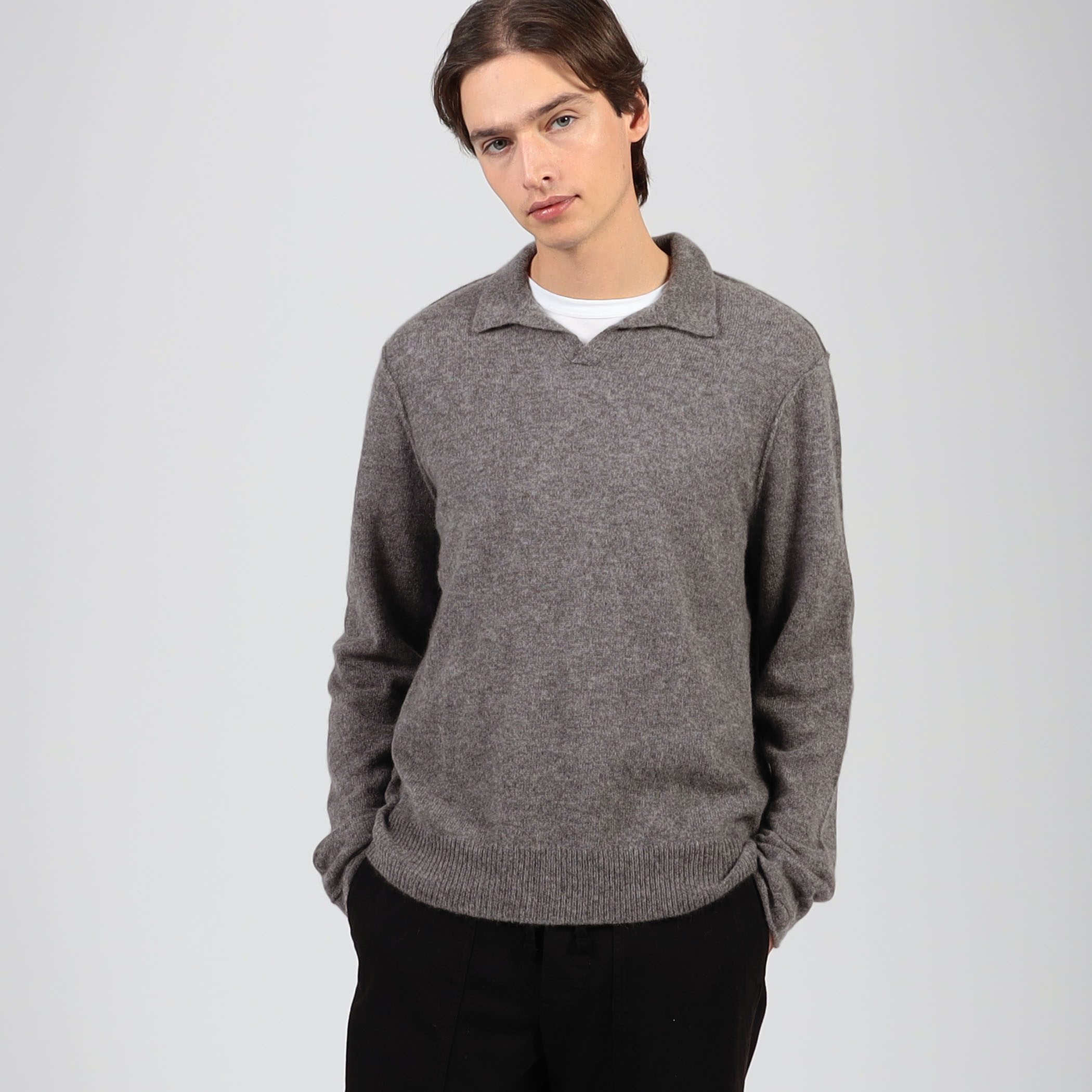 ソフトフェザーウェイトカシミヤ スキッパーポロニット MOKC3715