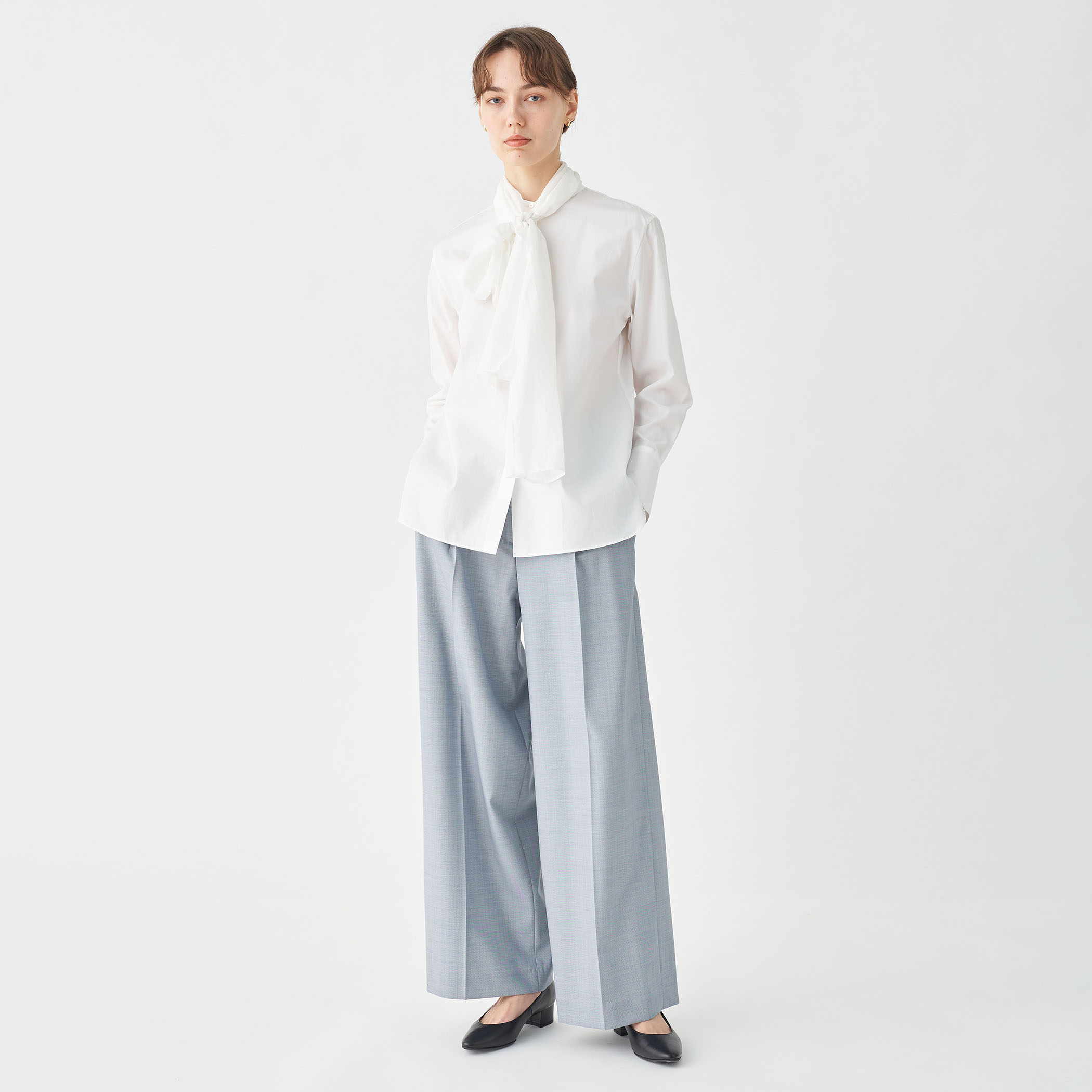 コンパクトブロード シフォンボウタイブラウス｜トゥモローランド 公式