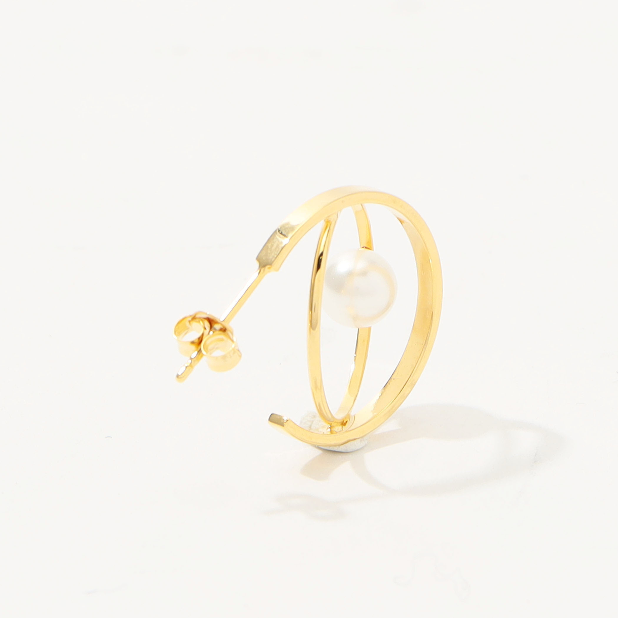 別注】januka×TOMORROWLAND ダブルフープ パールピアス