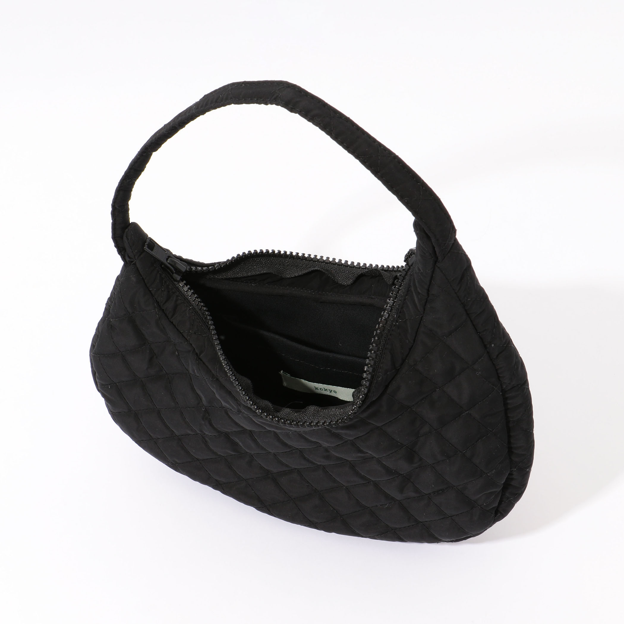 【KOKYO/コキョウ】別注 MEDIALUNA バッグ □KOKYO Quilting Medialuna Bag｜トゥモローランド 公式通販